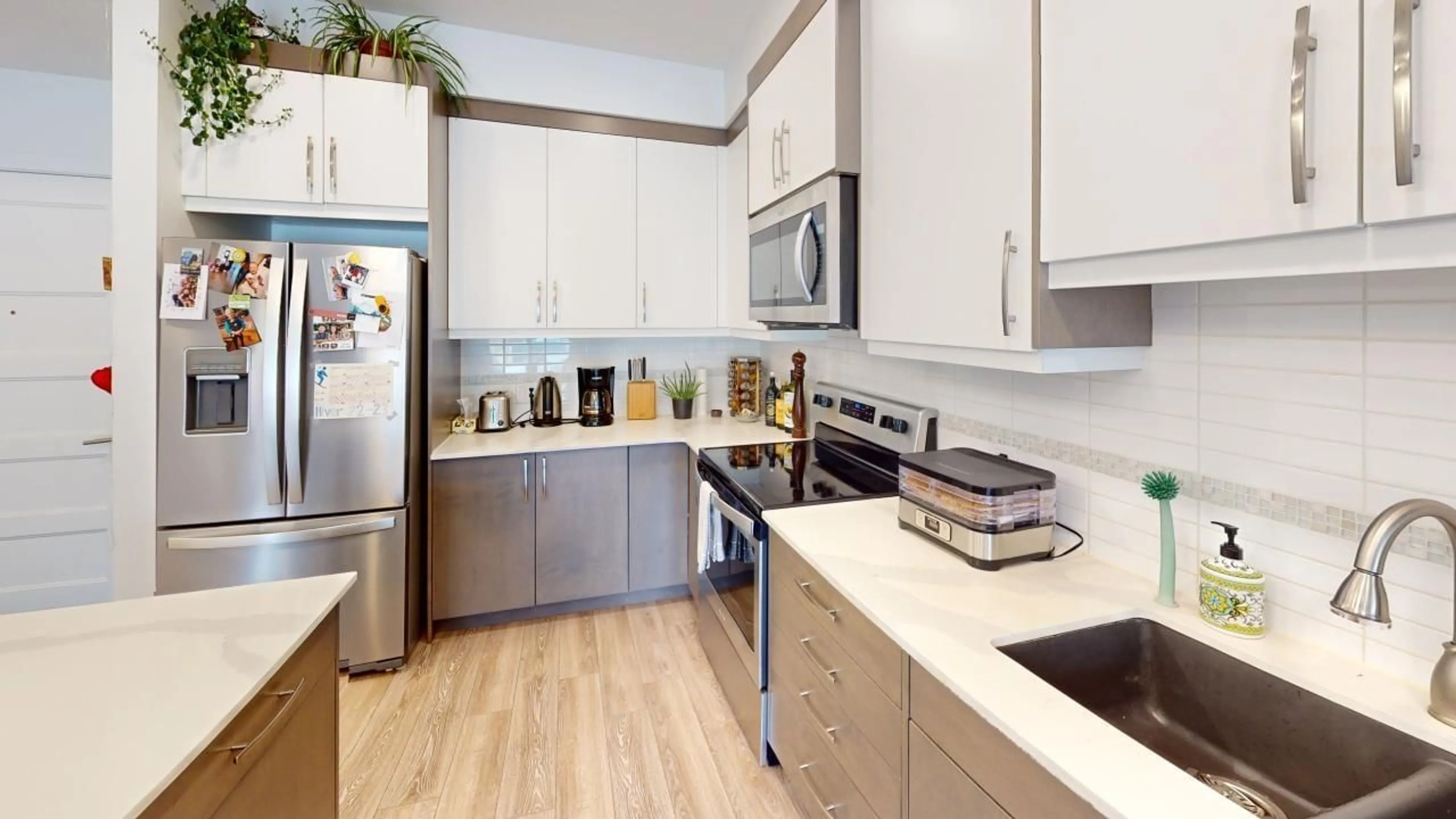 Standard kitchen, wood floors for 410 5TH  S Avenue Unit# 2102, Golden British Columbia V0A1H0