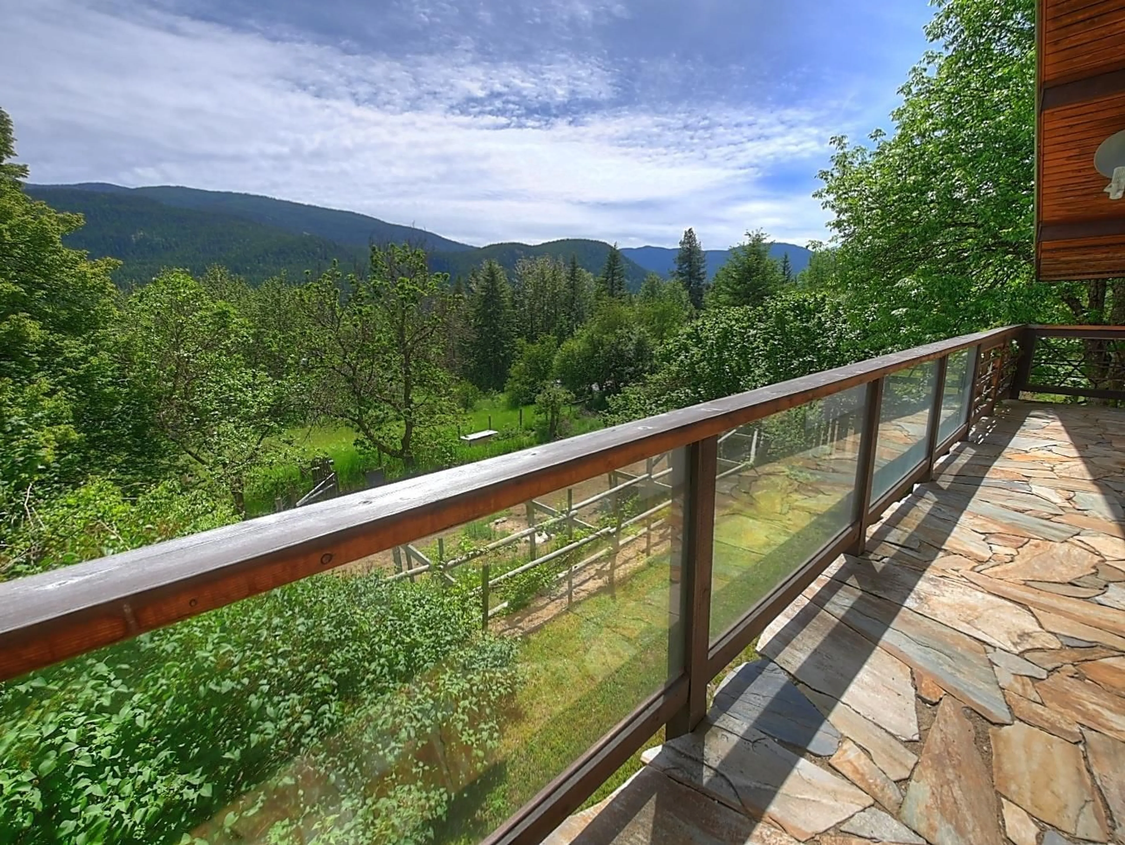 Balcony in the apartment for 6748 PERRY'S BACK ROAD, Winlaw British Columbia V0G2J0