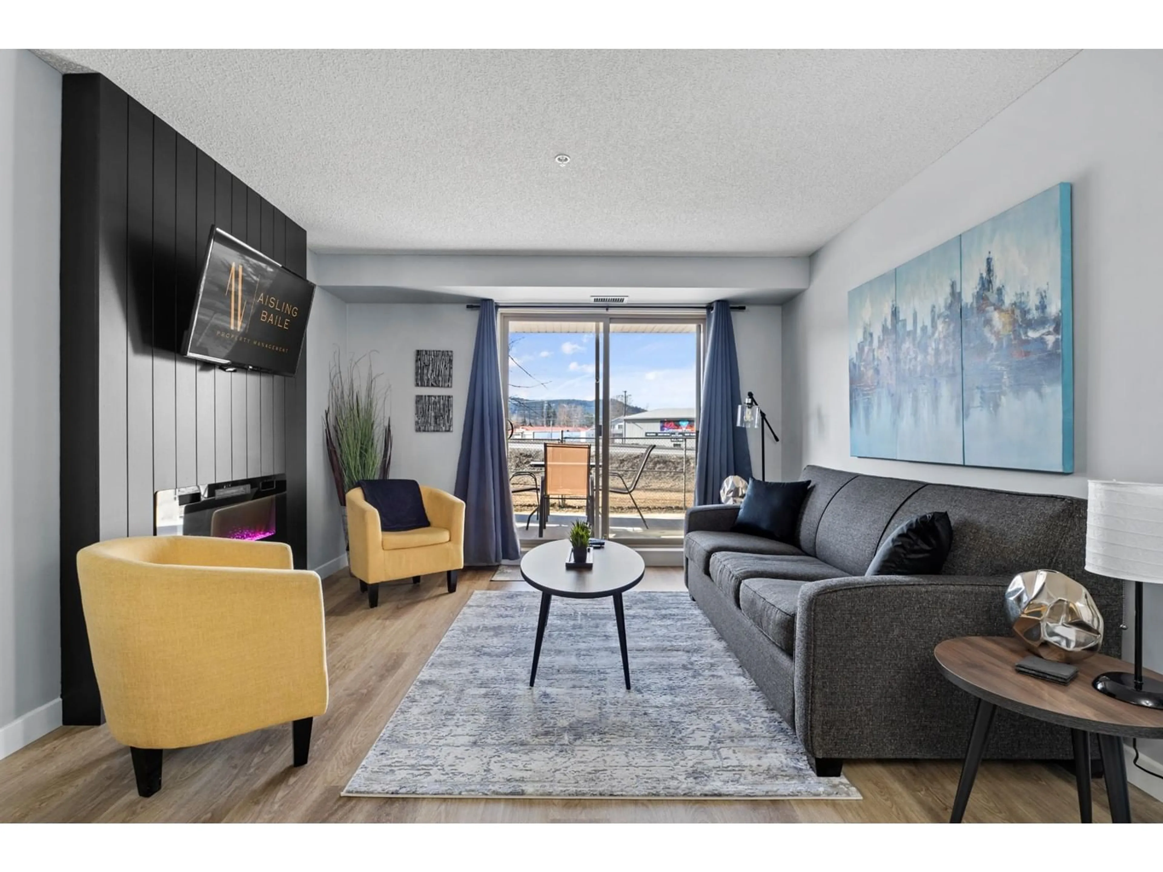 Living room for 205 THIRD Avenue Unit# 3112, Invermere British Columbia V0A1K7