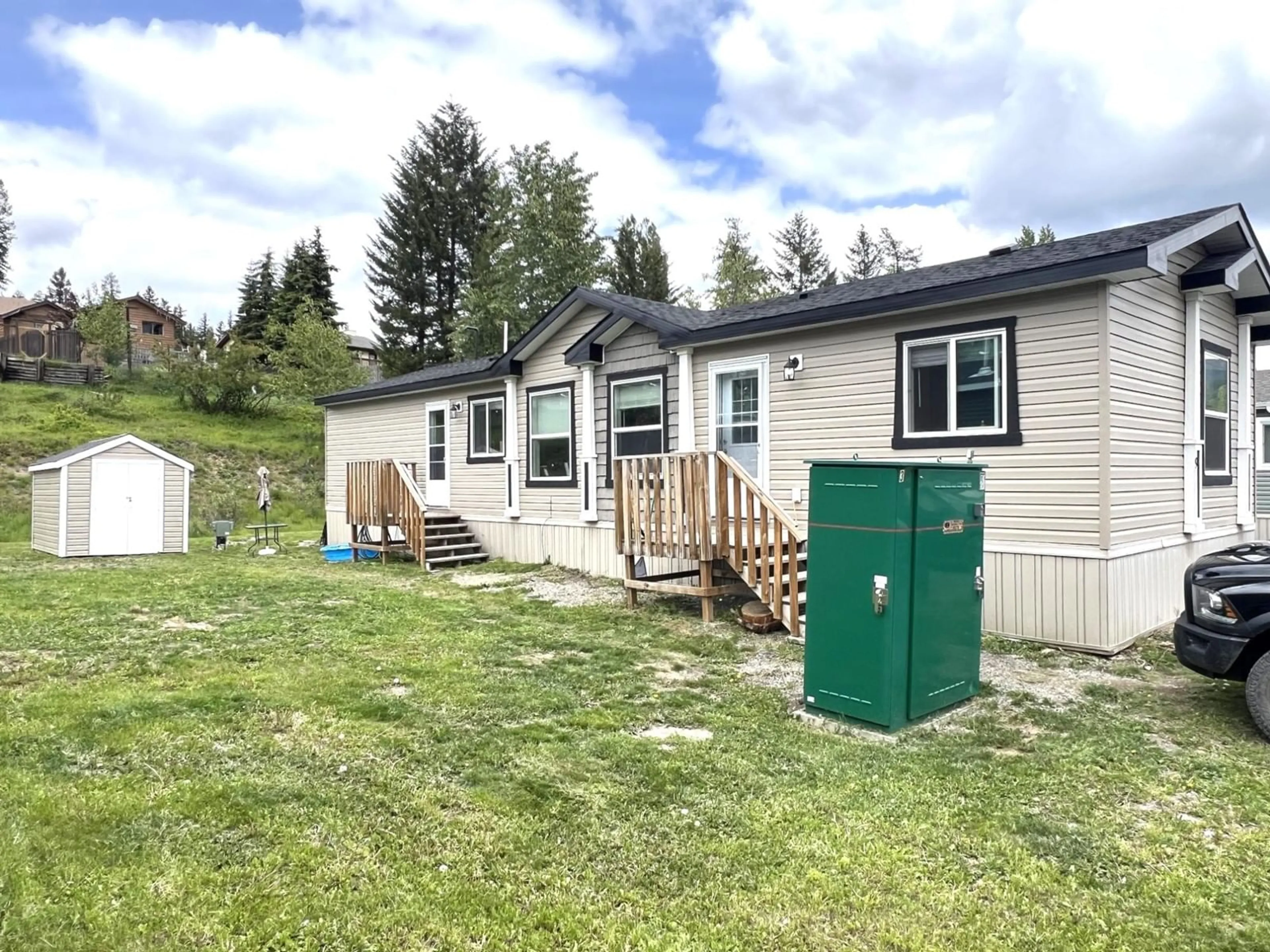 Unknown for 9 WILDERNESS HEIGHTS DRIVE, Elkford British Columbia V0B1H0