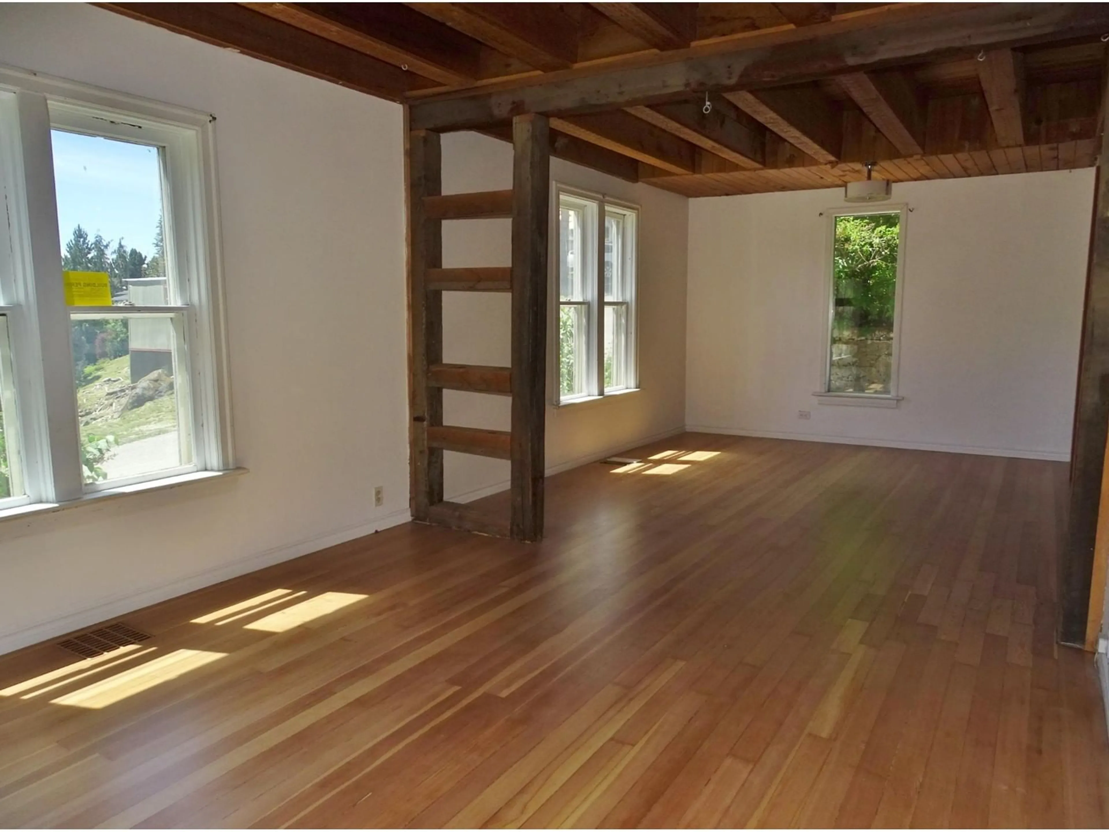 A pic of a room, wood floors for 2062 SIXTH Avenue, Rossland British Columbia V0G1Y0