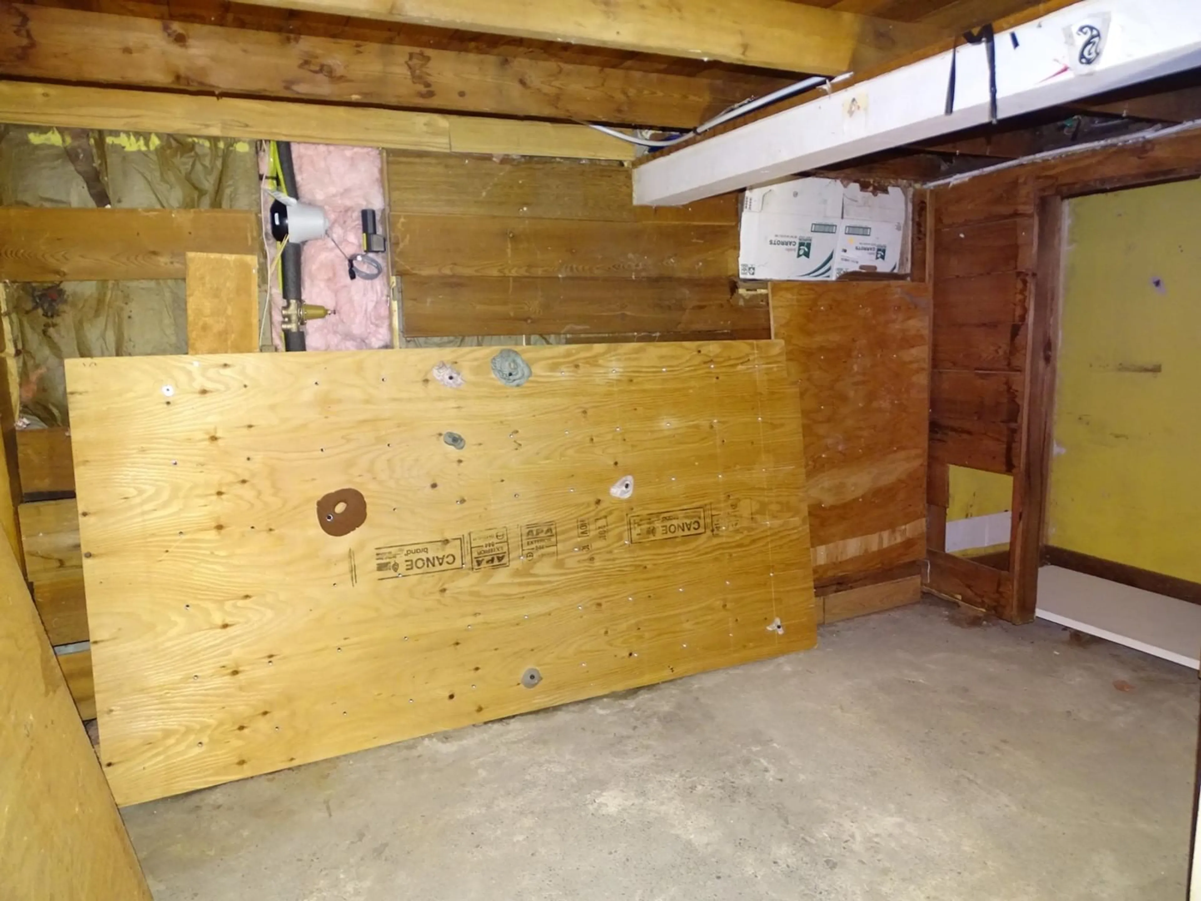 Unknown indoor space for 2062 SIXTH AVENUE, Rossland British Columbia V0G1Y0