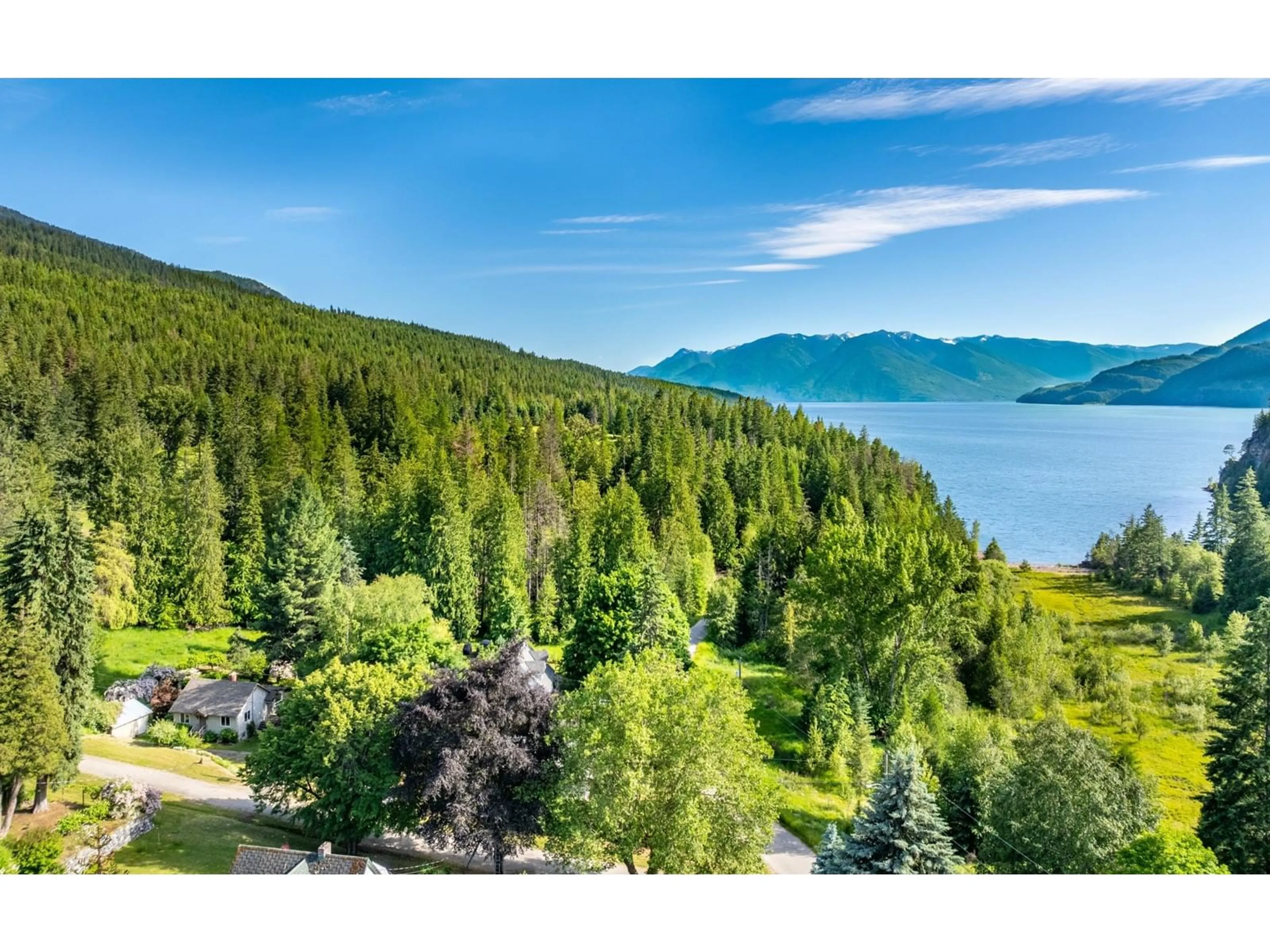 A pic from exterior of the house or condo, the view of lake or river for 321 GOLF VIEW Street, Riondel British Columbia V0B2B0