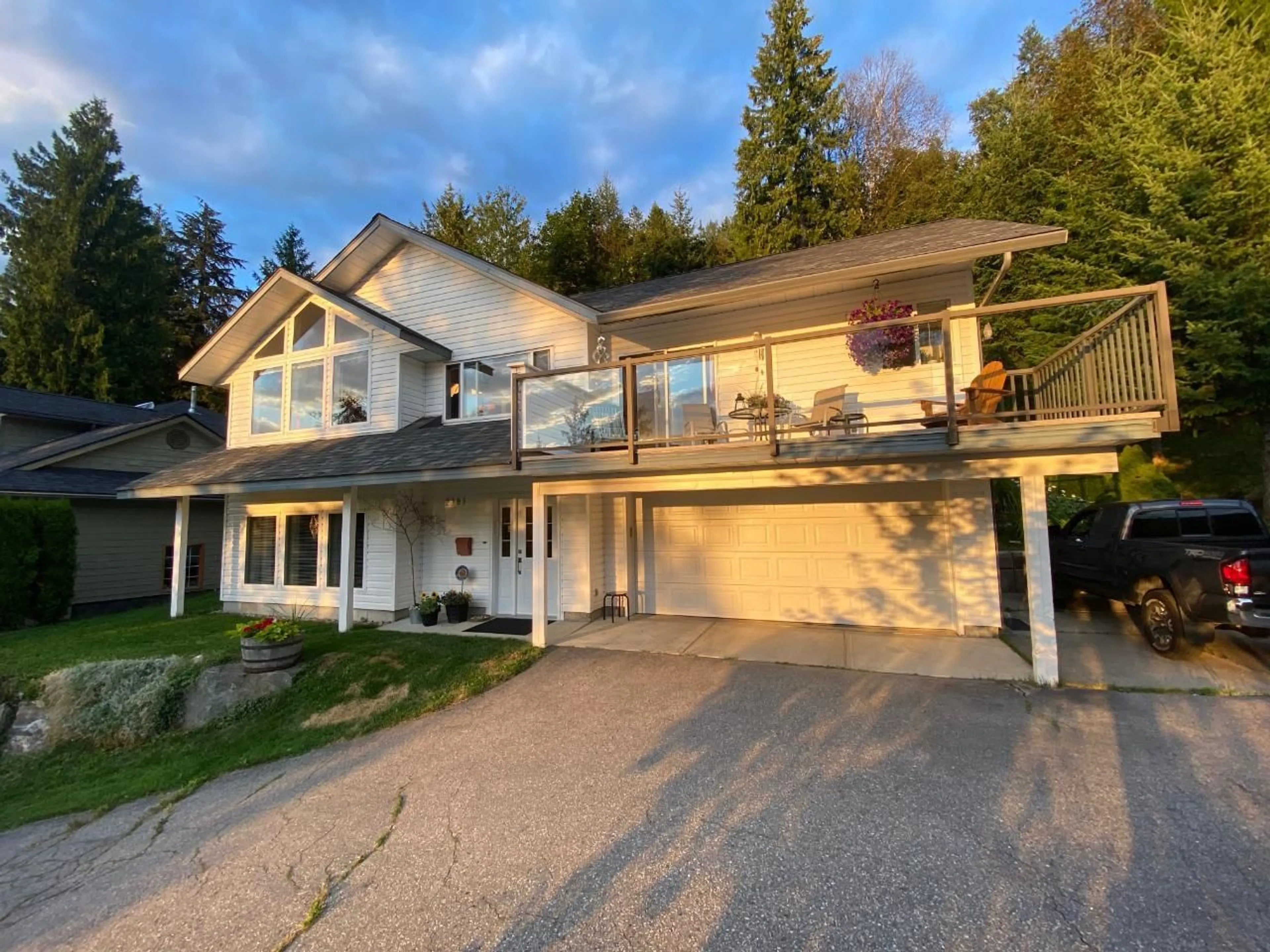 Frontside or backside of a home for 2101 FORT SHEPPARD DRIVE, Nelson British Columbia V1L6A2