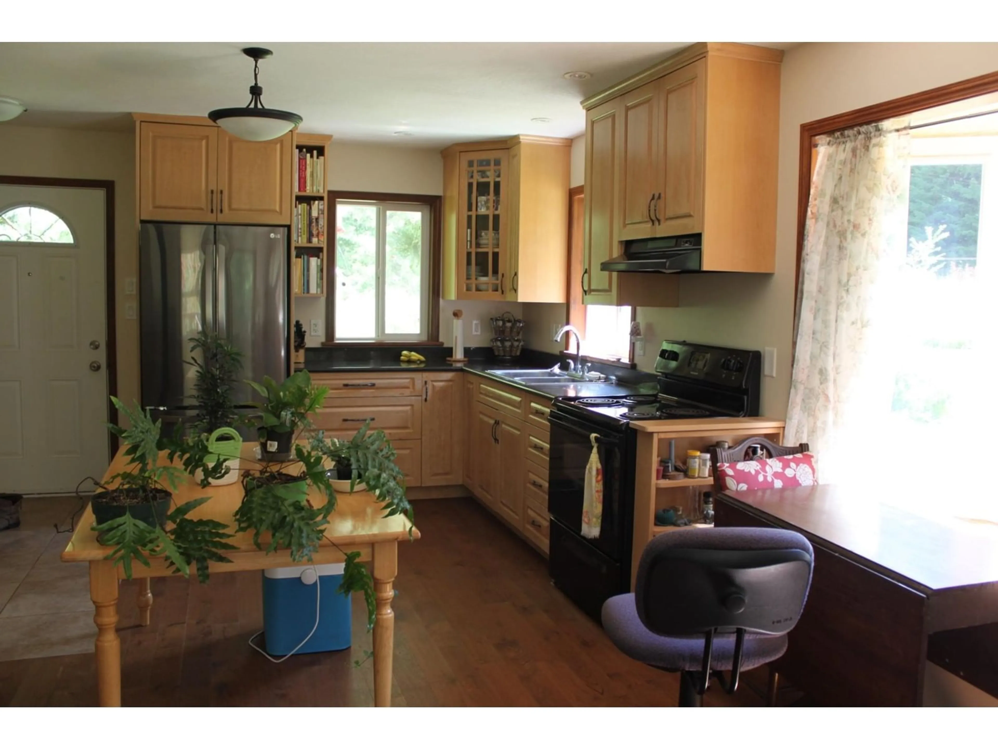 Kitchen, wood floors, cottage for 4515 6 Highway, Hills British Columbia V0G1S1