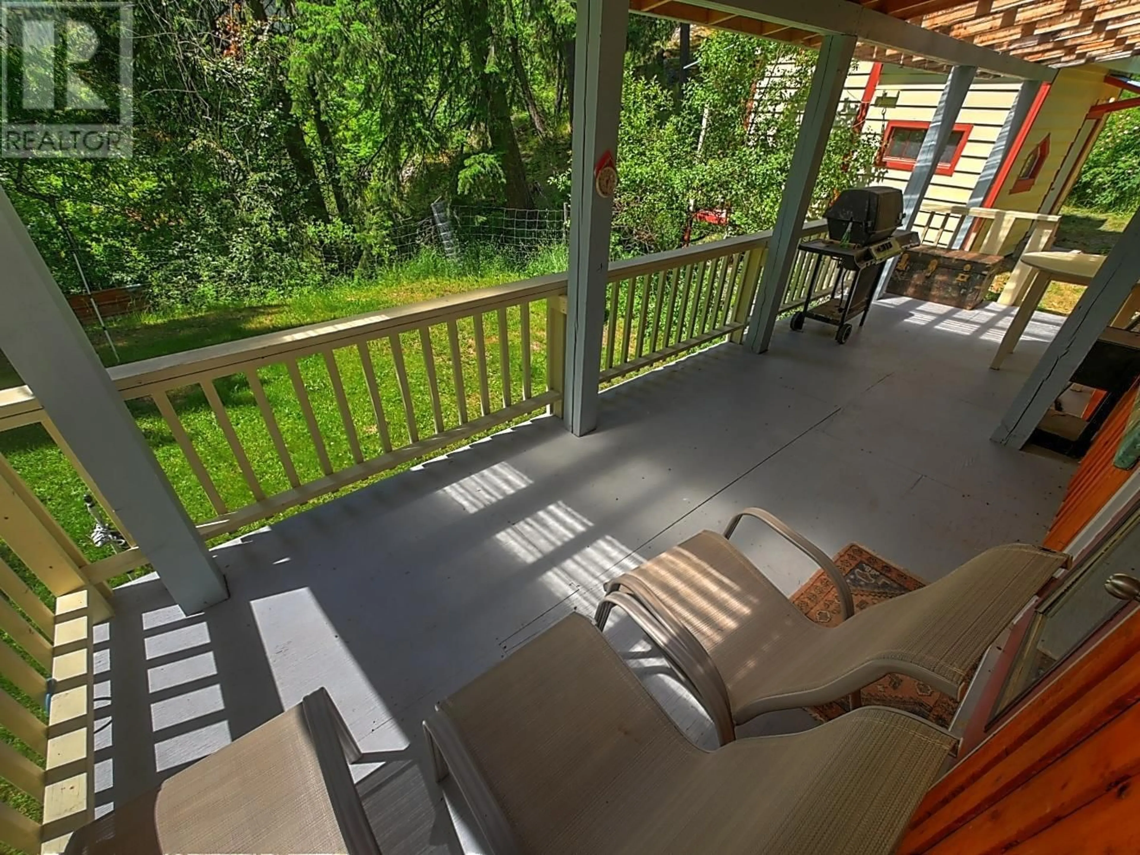 Patio, unknown for 603 ARLINGTON AVENUE, Slocan British Columbia V0G2C0