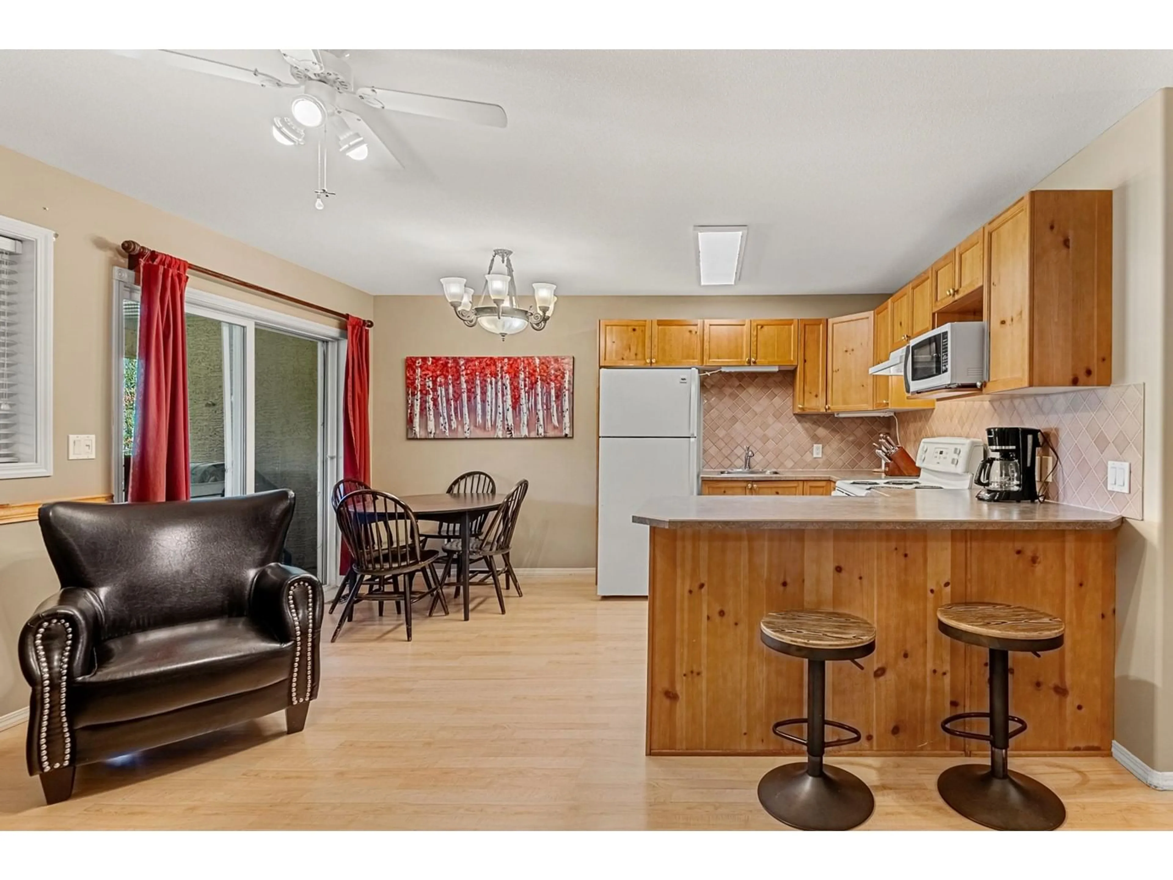 Open concept kitchen for 1200 RIVERSIDE Way Unit# 1222, Fernie British Columbia V0B1M7