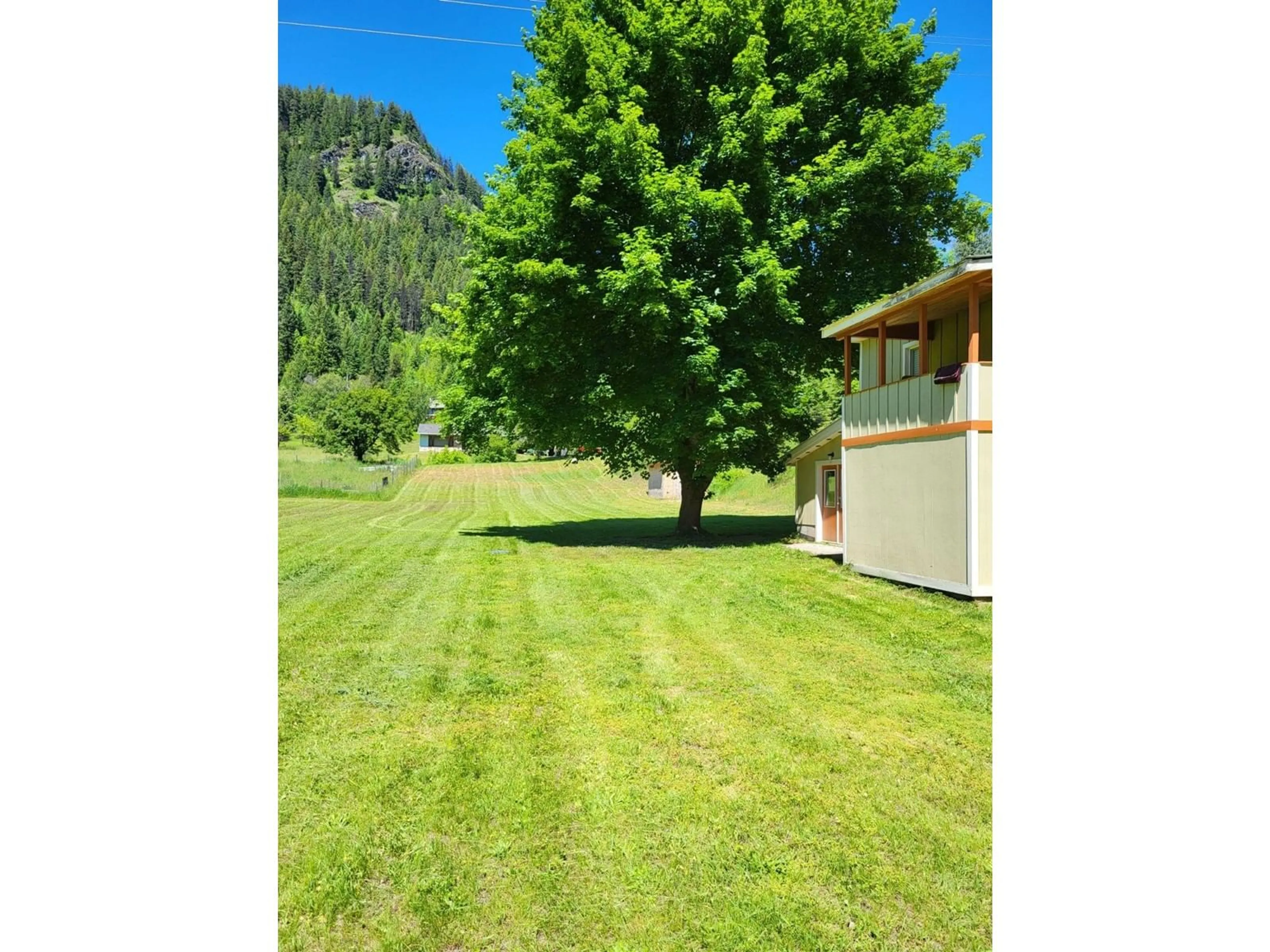 Fenced yard for 5707 KHADIKIN ROAD, Nelson British Columbia V1L6Y2