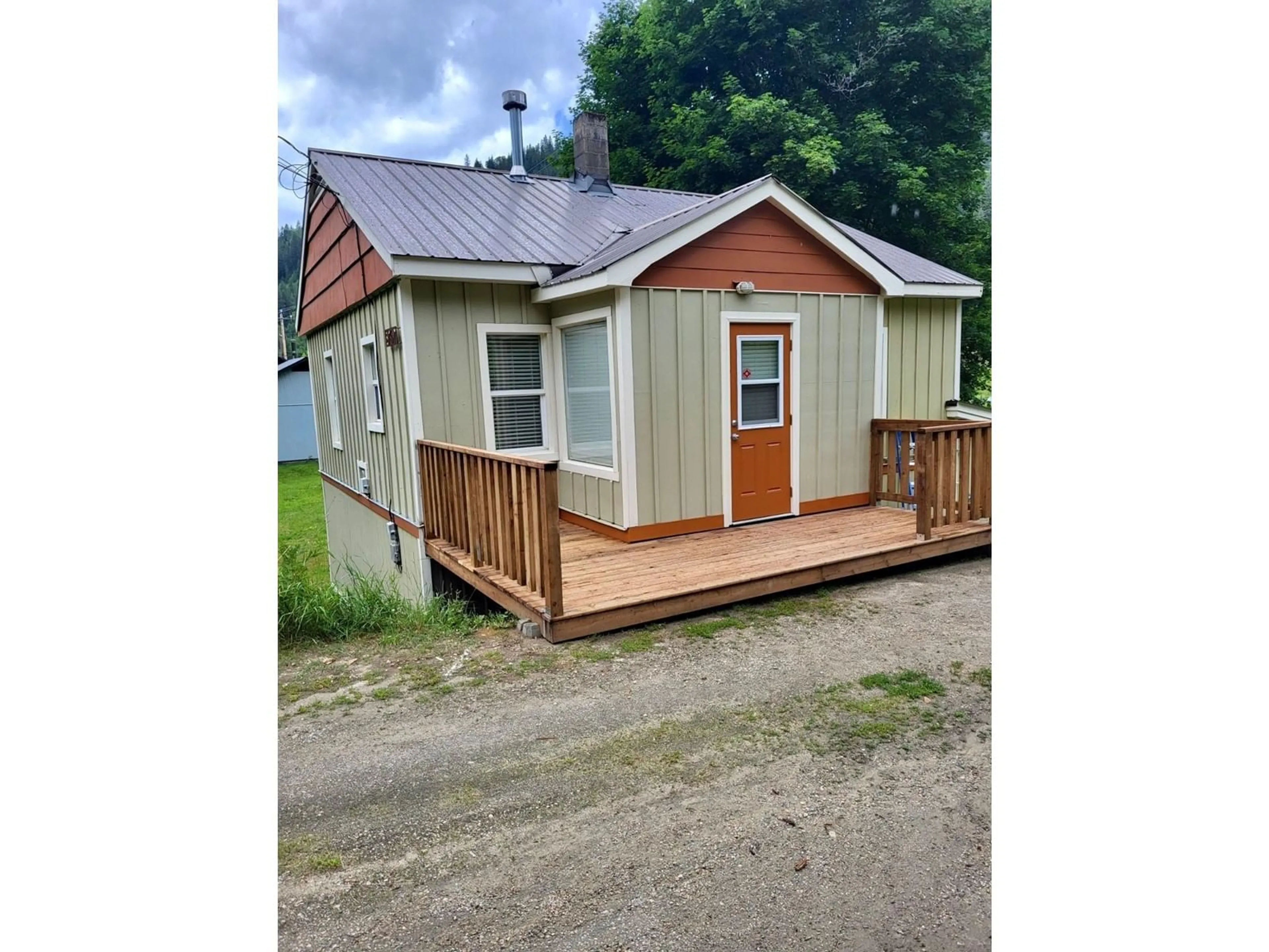 Shed for 5707 KHADIKIN ROAD, Nelson British Columbia V1L6Y2