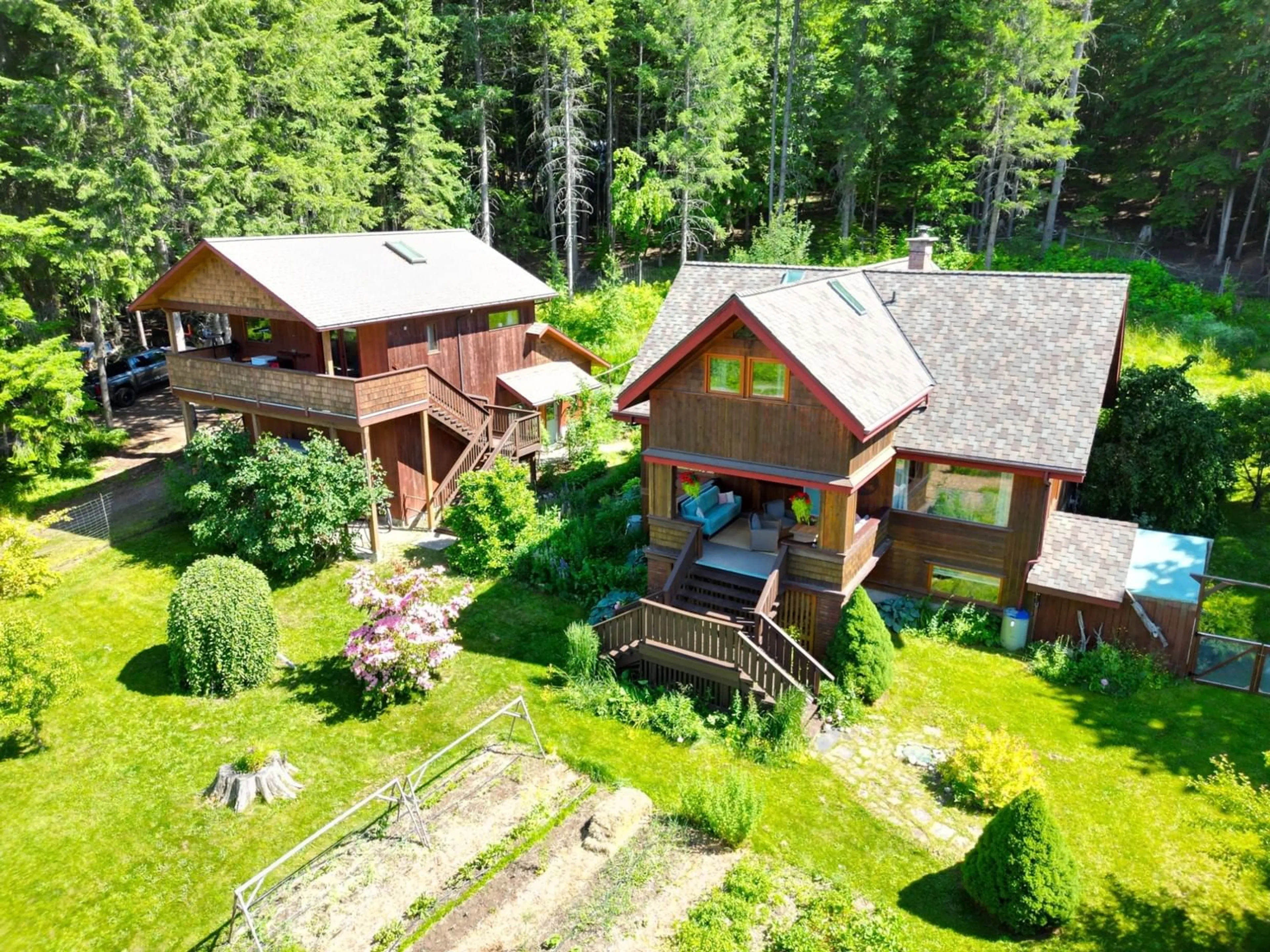 Cottage for 8118 PROCTER EAST ROAD, Procter British Columbia V1L0B6