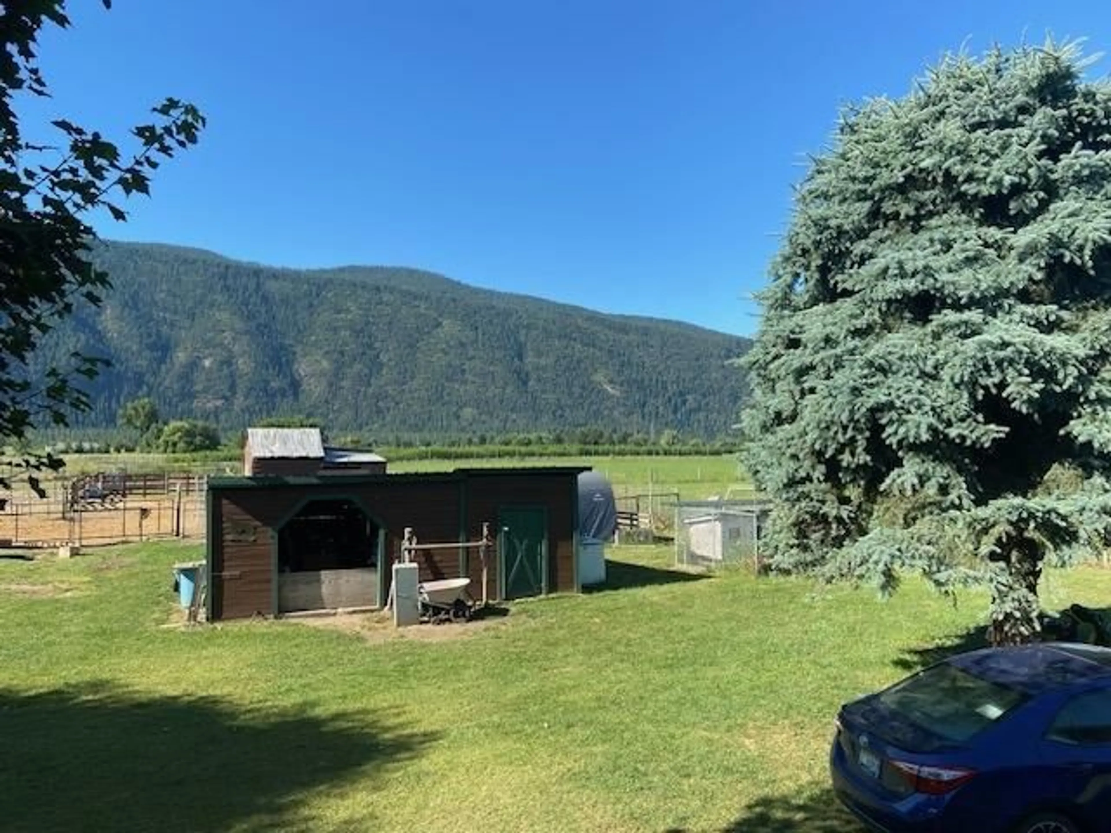 Shed for 5695 INTERNATIONAL Road, Grand Forks British Columbia V0H1H4