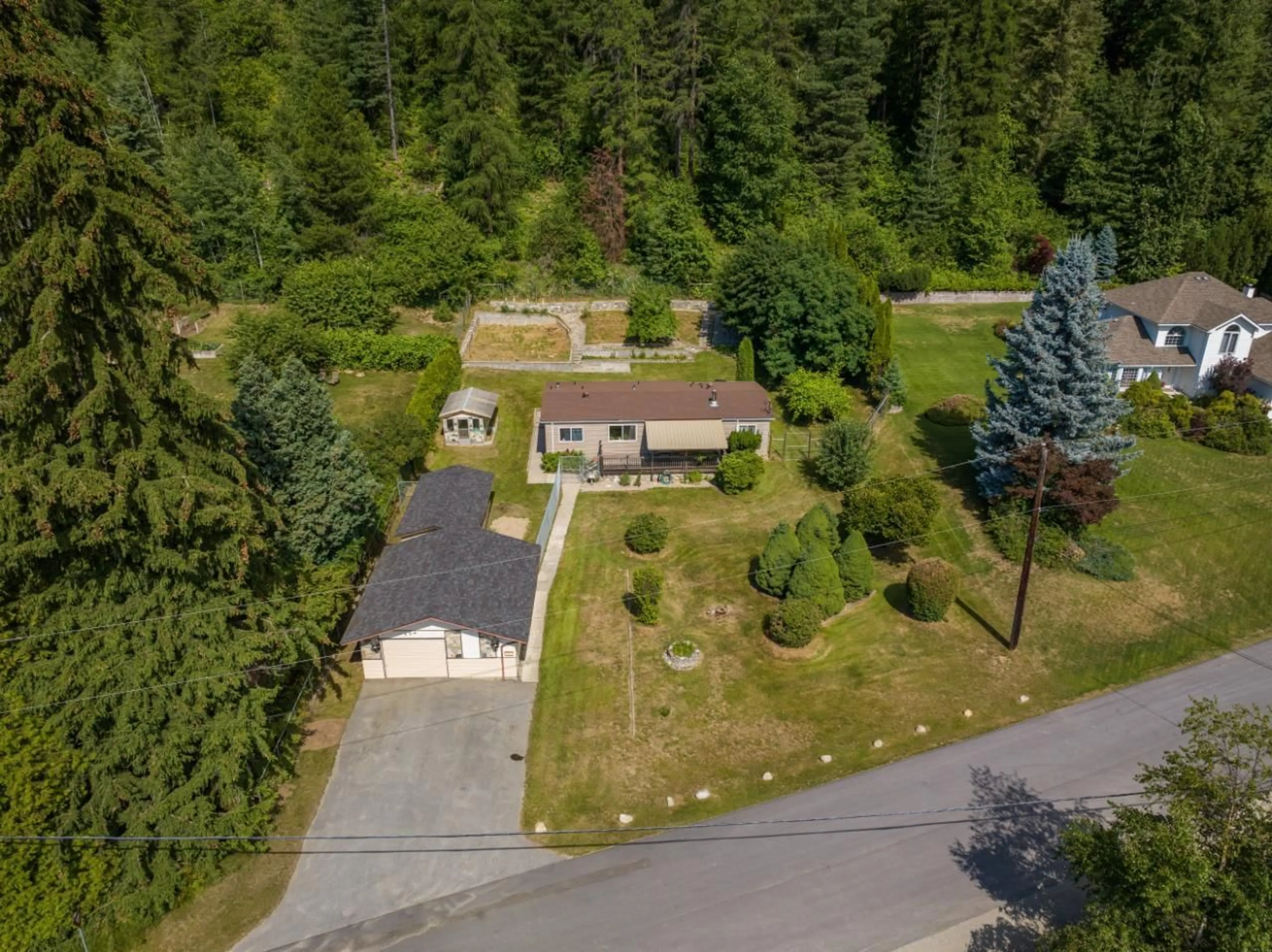 Frontside or backside of a home for 504 201ST AVENUE, Castlegar British Columbia V1N3P7