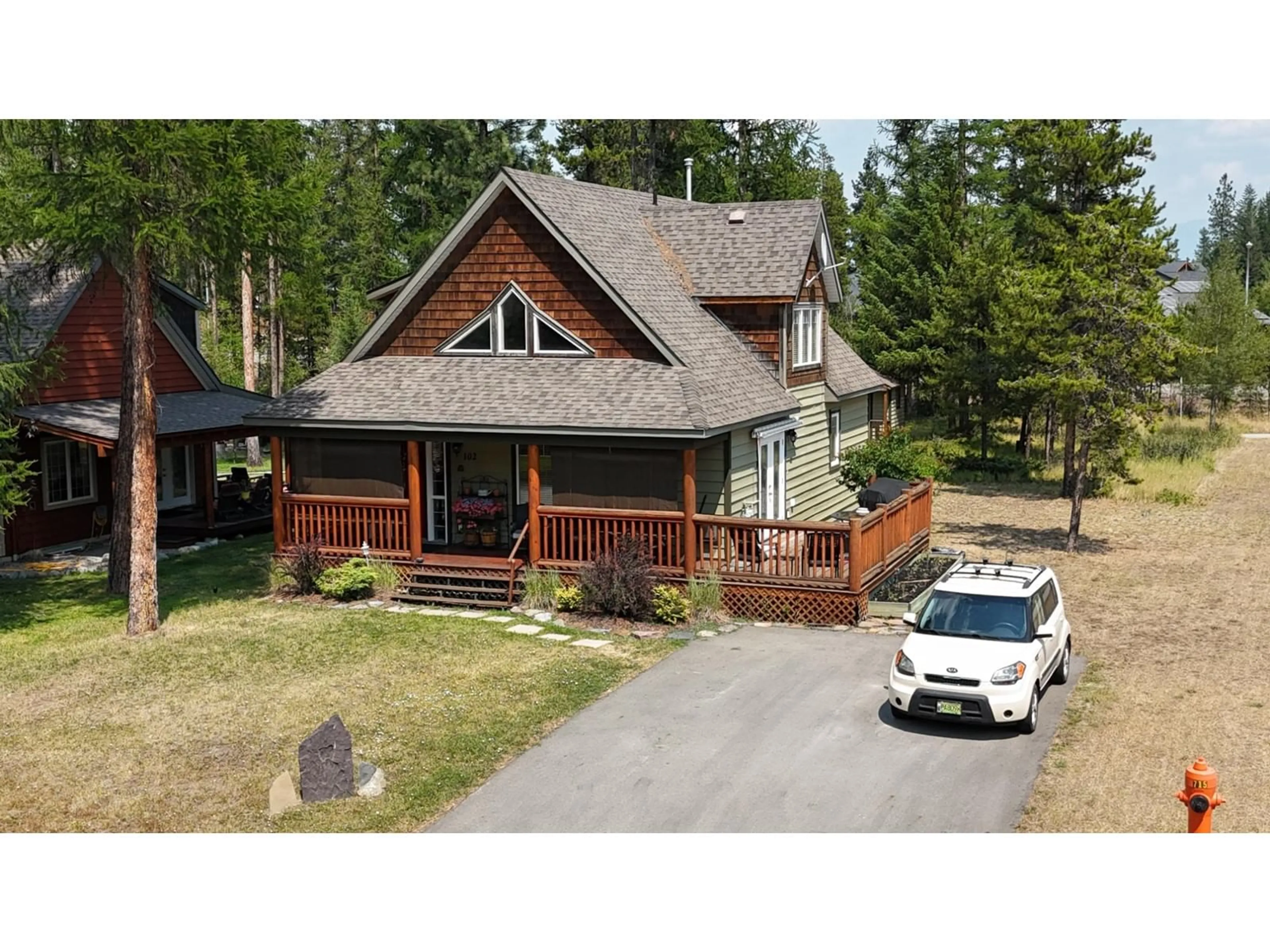 Cottage for 102 FOREST CROWNE CLOSE, Kimberley British Columbia V1A3N2