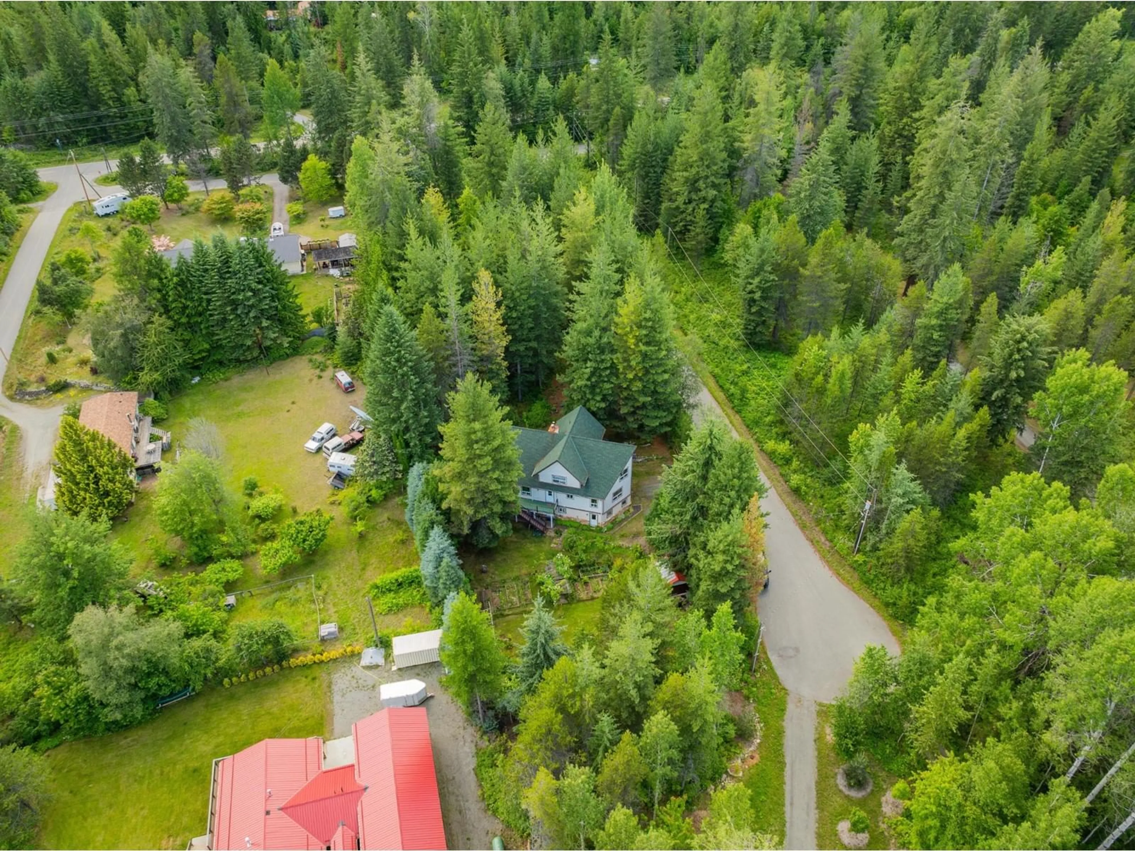 Cottage for 4826 FLETCHER CREEK FRONTAGE ROAD, Fletcher Creek British Columbia V0G1M0