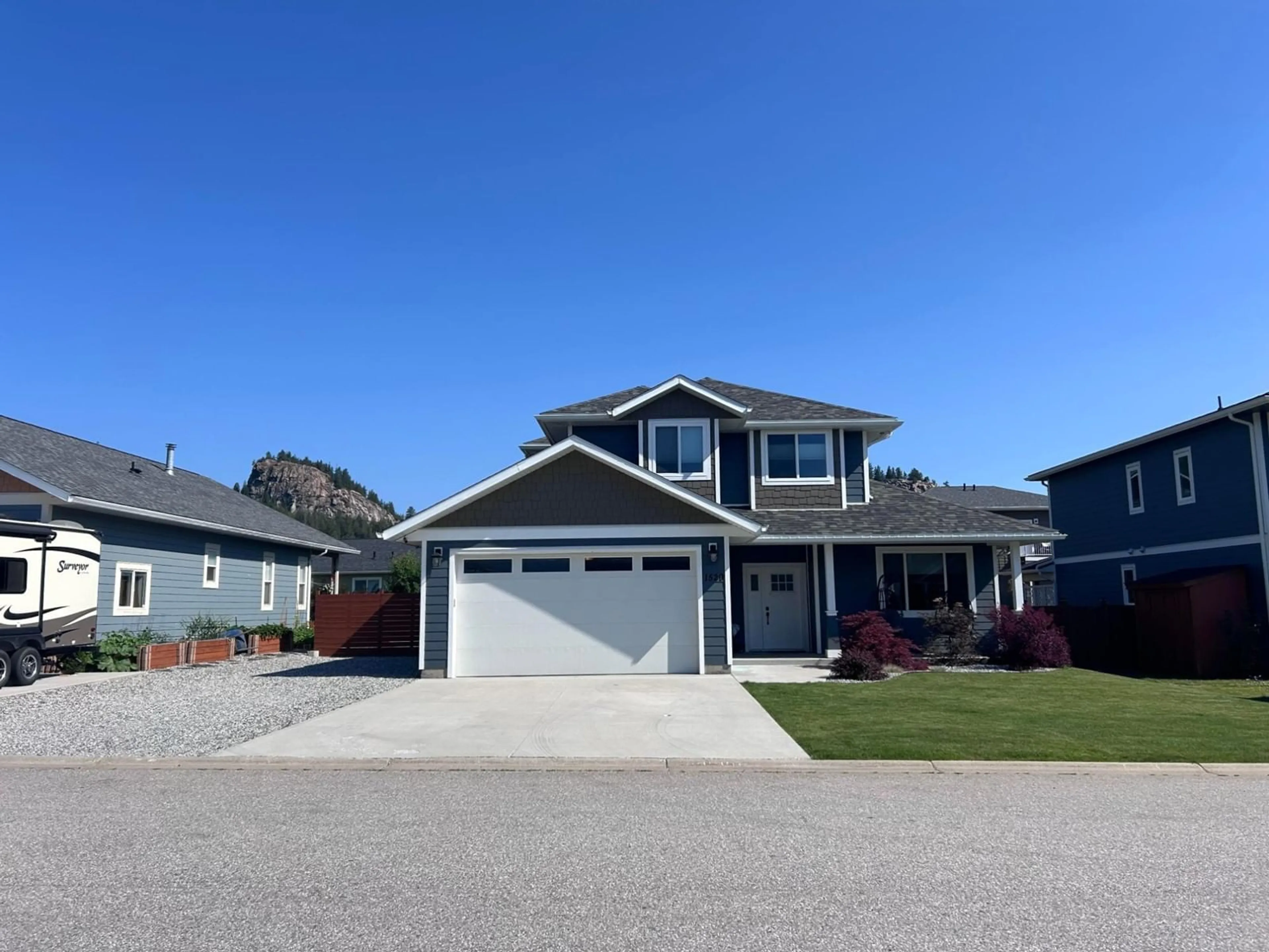 Frontside or backside of a home for 1529 ROSEWOOD LANE, Castlegar British Columbia V1N4X7