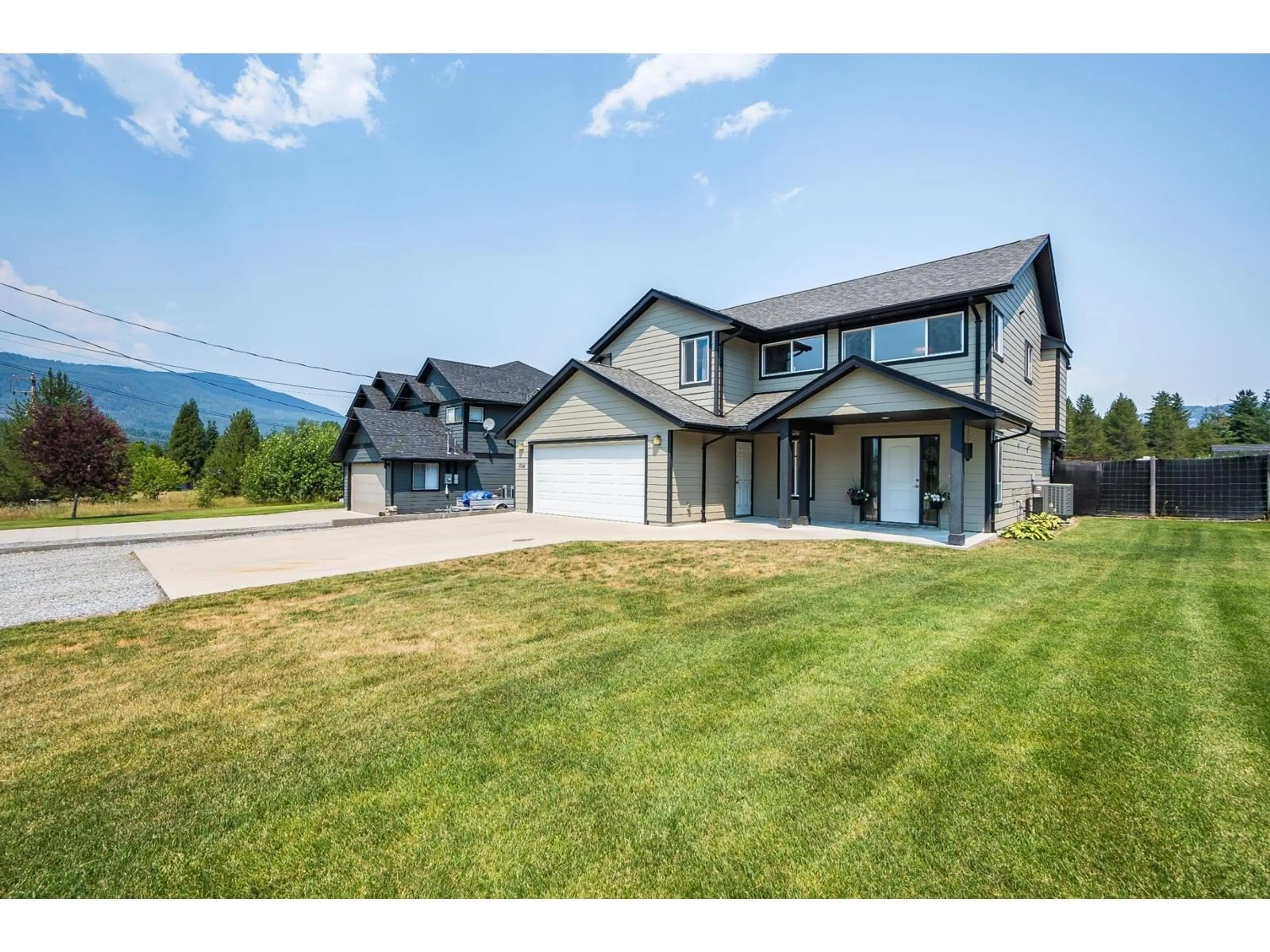 Frontside or backside of a home for 934 HILLVIEW ROAD, Ootischenia British Columbia V1N4K7