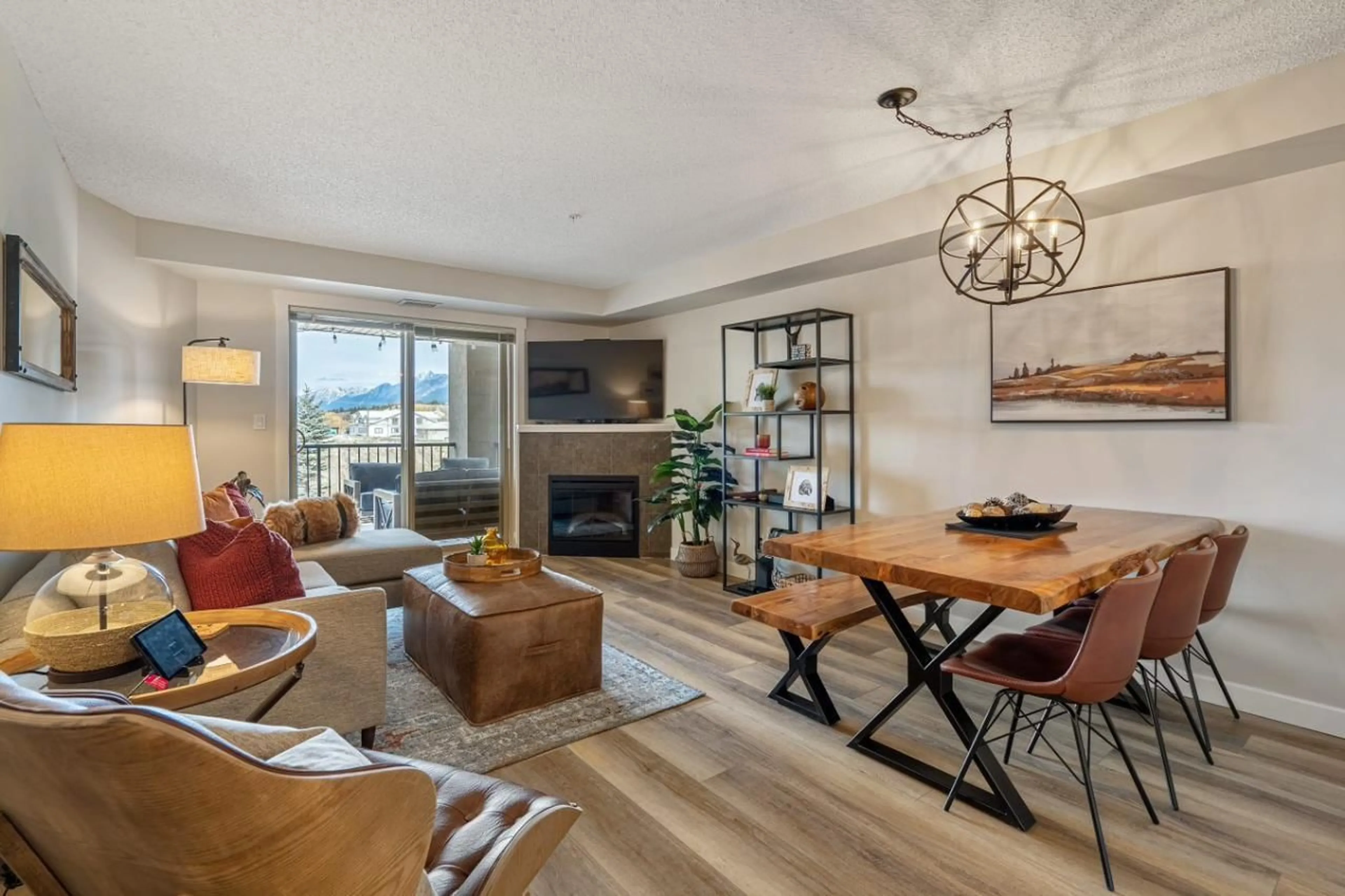 Living room, wood floors for 205 THIRD Avenue Unit# 1213, Invermere British Columbia v0a1k7