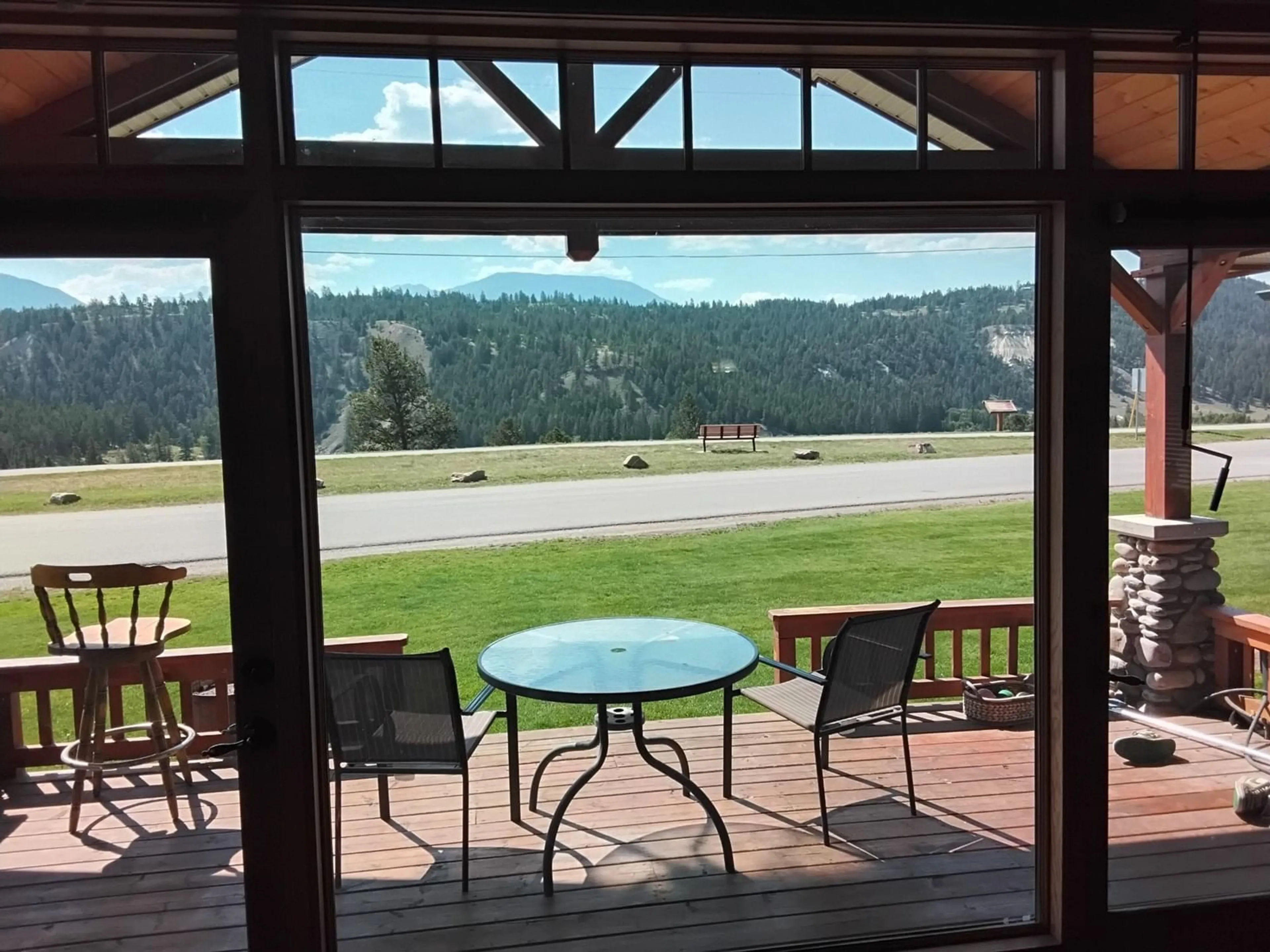 Patio, cottage for 453 13TH Avenue, Invermere British Columbia V0A1K4