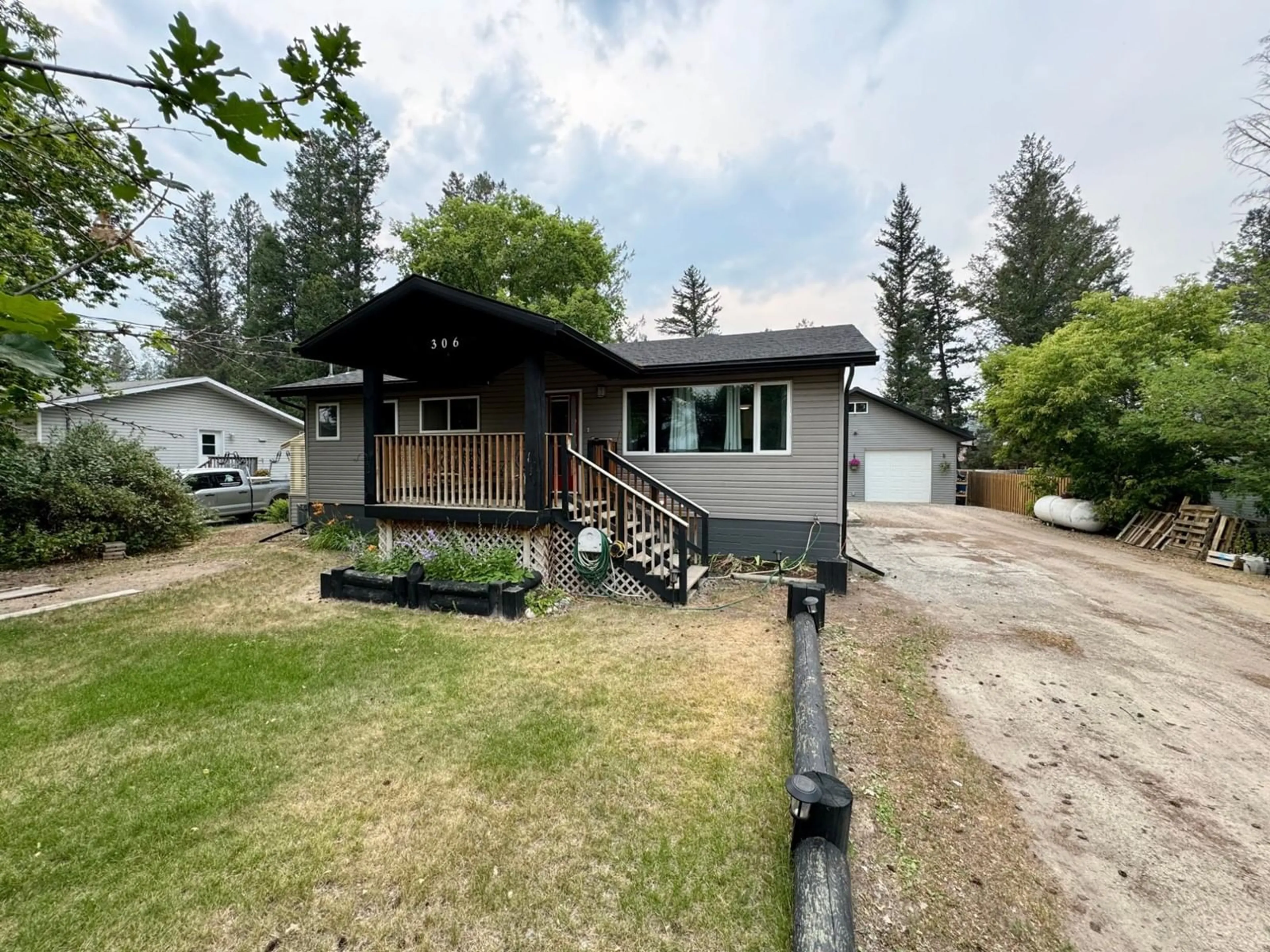 Frontside or backside of a home for 306 12TH AVENUE, Invermere British Columbia V0A1K0