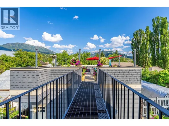 622 5TH AVENUE, Fernie 4