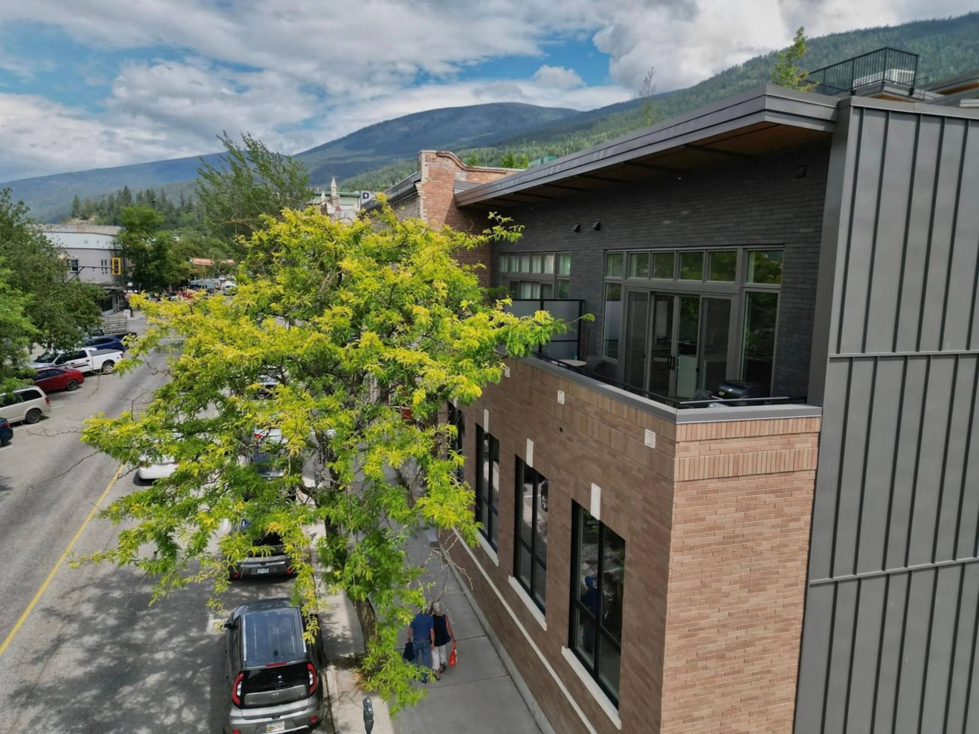 A pic from exterior of the house or condo, the front or back of building for 266 BAKER Street Unit# 12, Nelson British Columbia V1L4H3