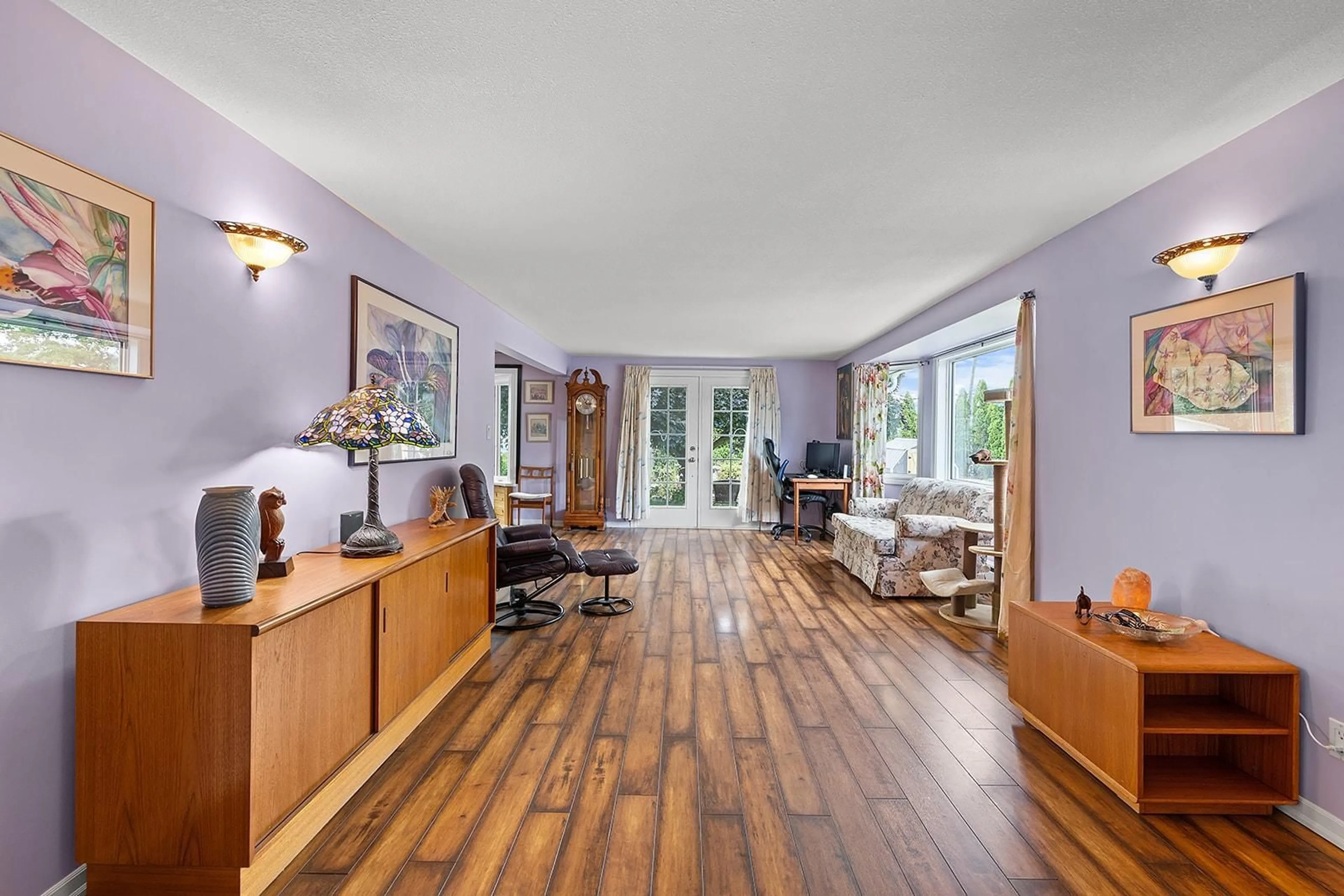 Indoor foyer, wood floors for 624 16TH  S Avenue, Creston British Columbia V0B1G0