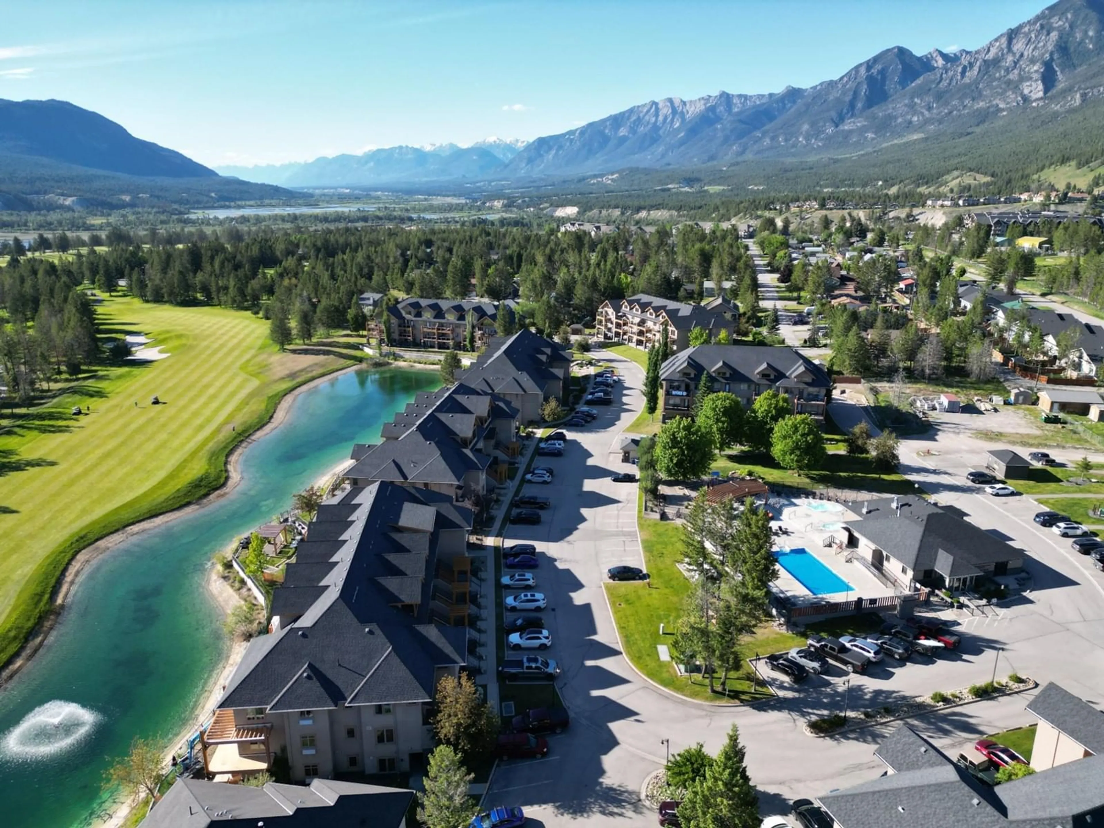 Indoor or outdoor pool for 800 BIGHORN Boulevard Unit# 822A, Radium Hot Springs British Columbia V0A1M0