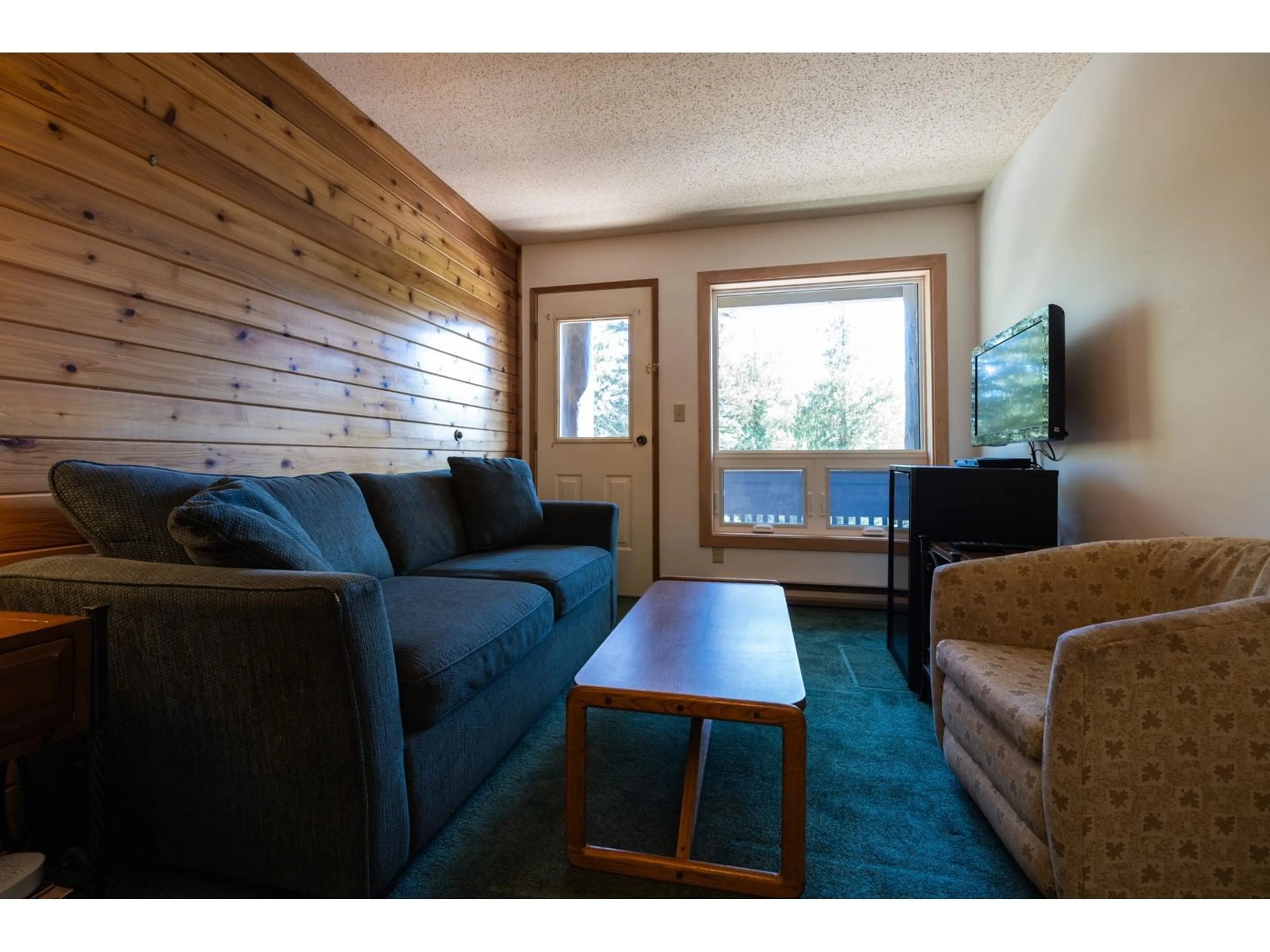 Living room for 5369 FERNIE SKI HILL Road Unit# 213, Fernie British Columbia V0B1M7