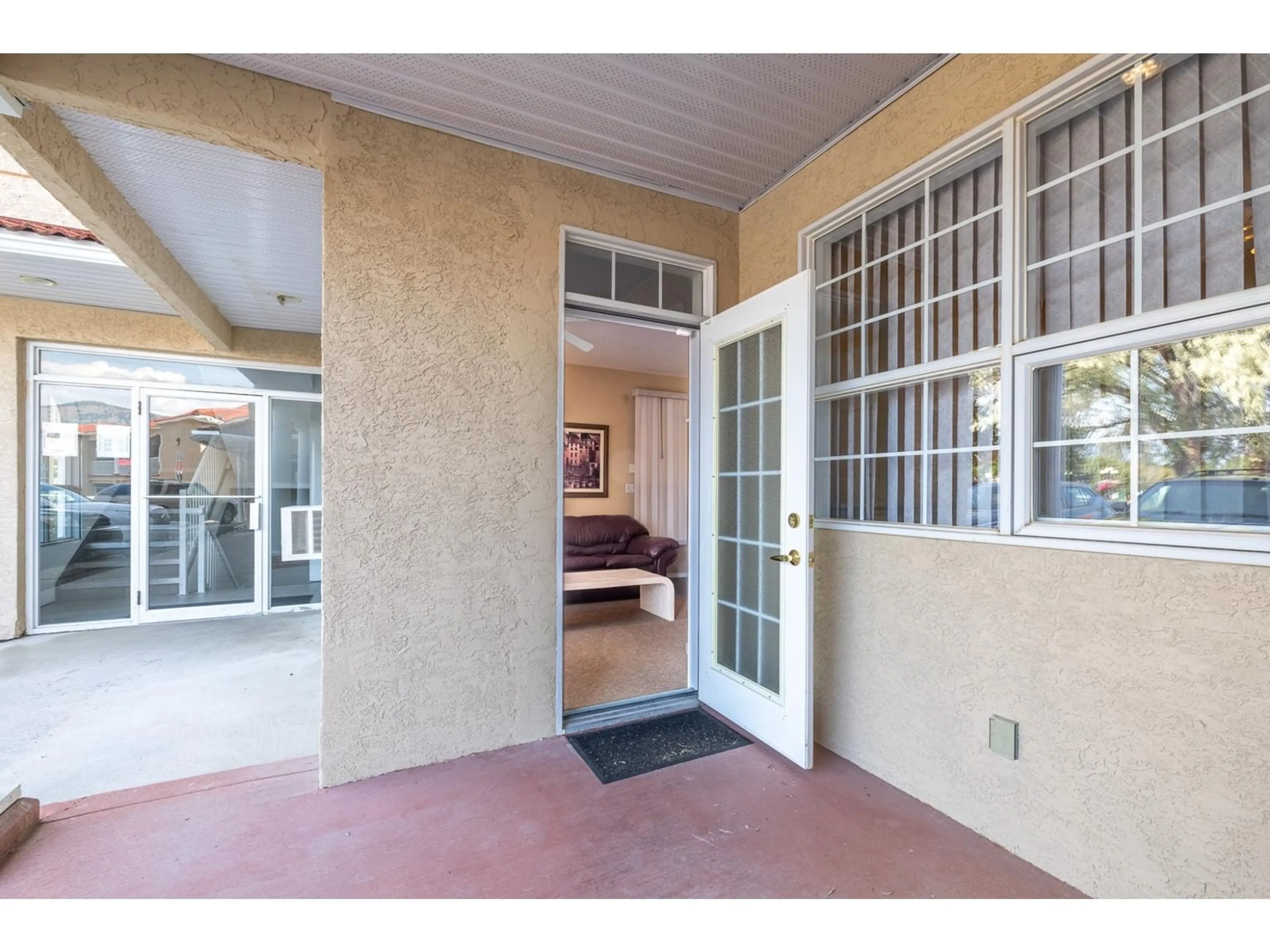 Indoor entryway for 5052 RIVERVIEW Road Unit# 1006B, Fairmont Hot Springs British Columbia V0B1L1