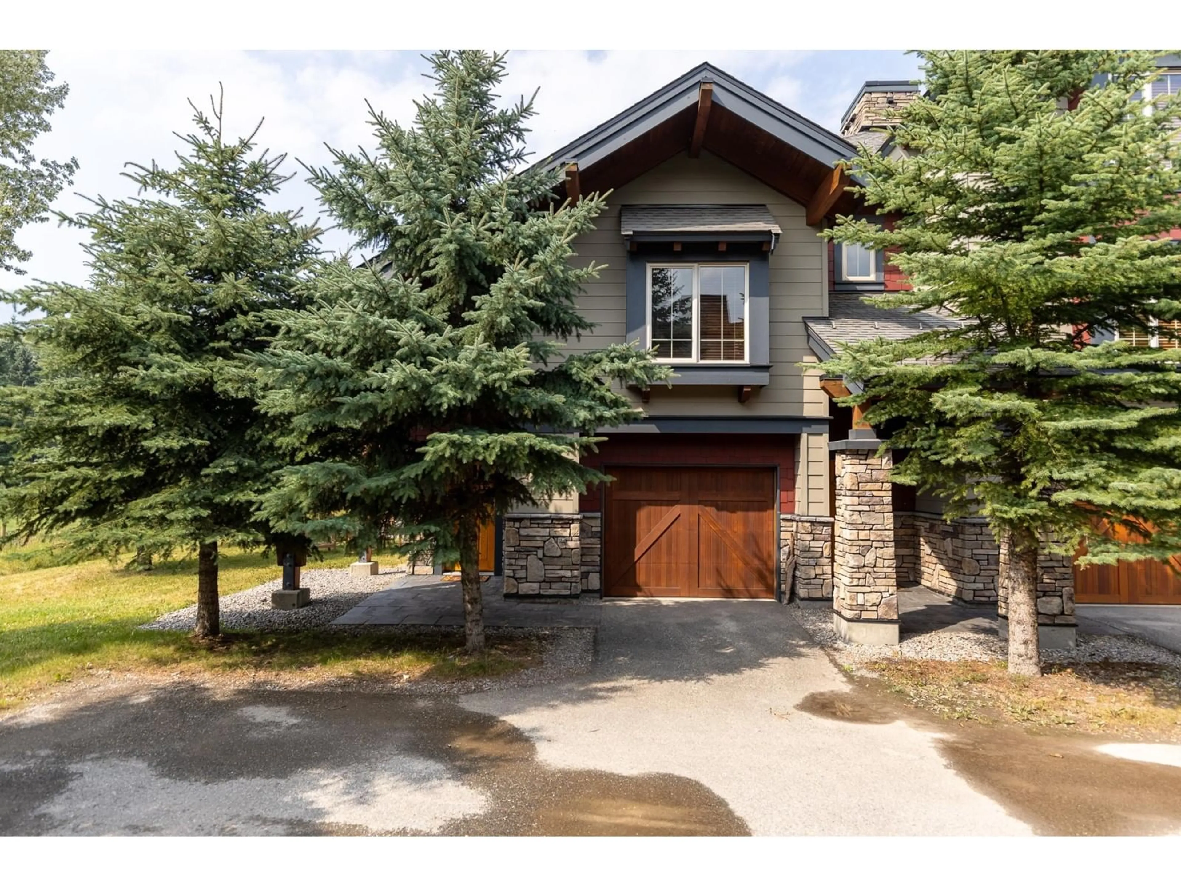 Frontside or backside of a home, cottage for 53 RIVERMOUNT Place Unit# 103, Fernie British Columbia V0B1M7