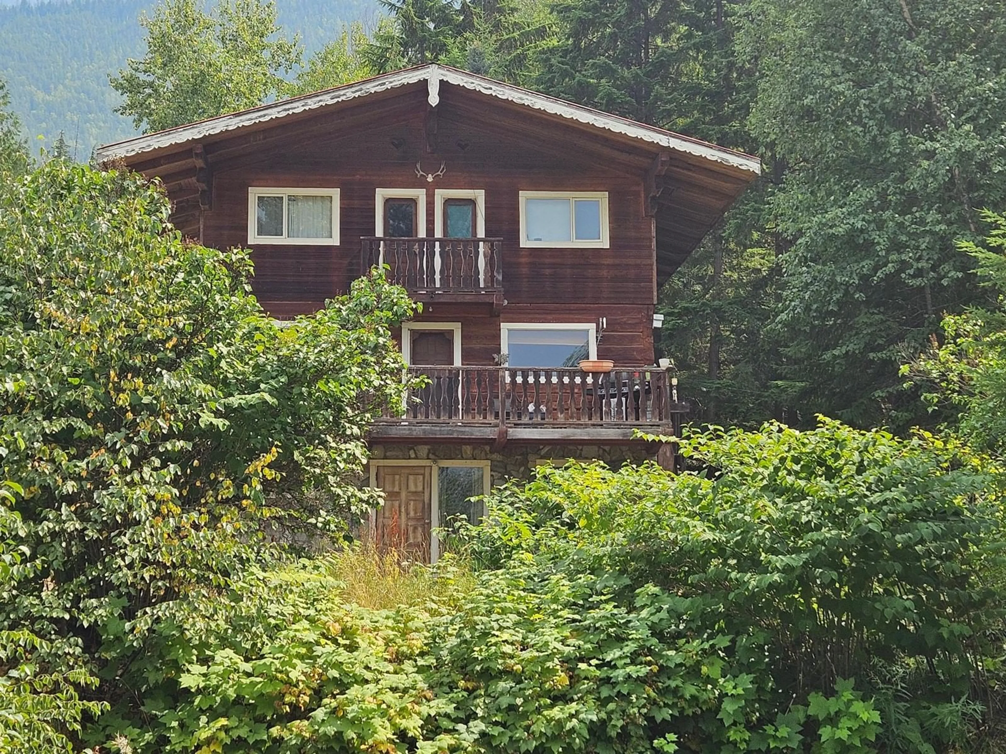 Frontside or backside of a home, cottage for 7703 6 Highway, Fauquier British Columbia V0G1K0