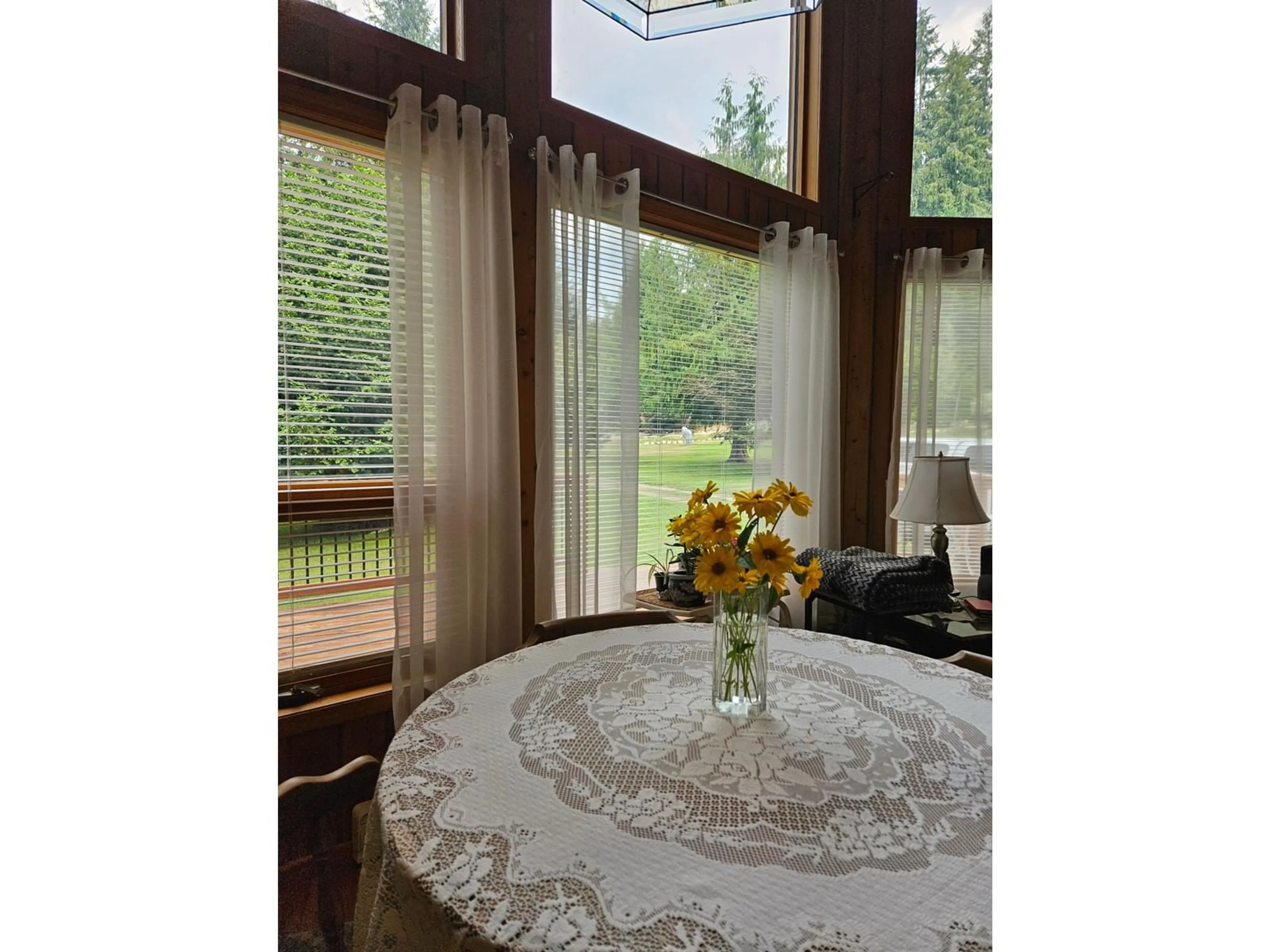 Dining room, wood floors, cottage for 432 BAYLES Road, Nakusp British Columbia V0G1R1