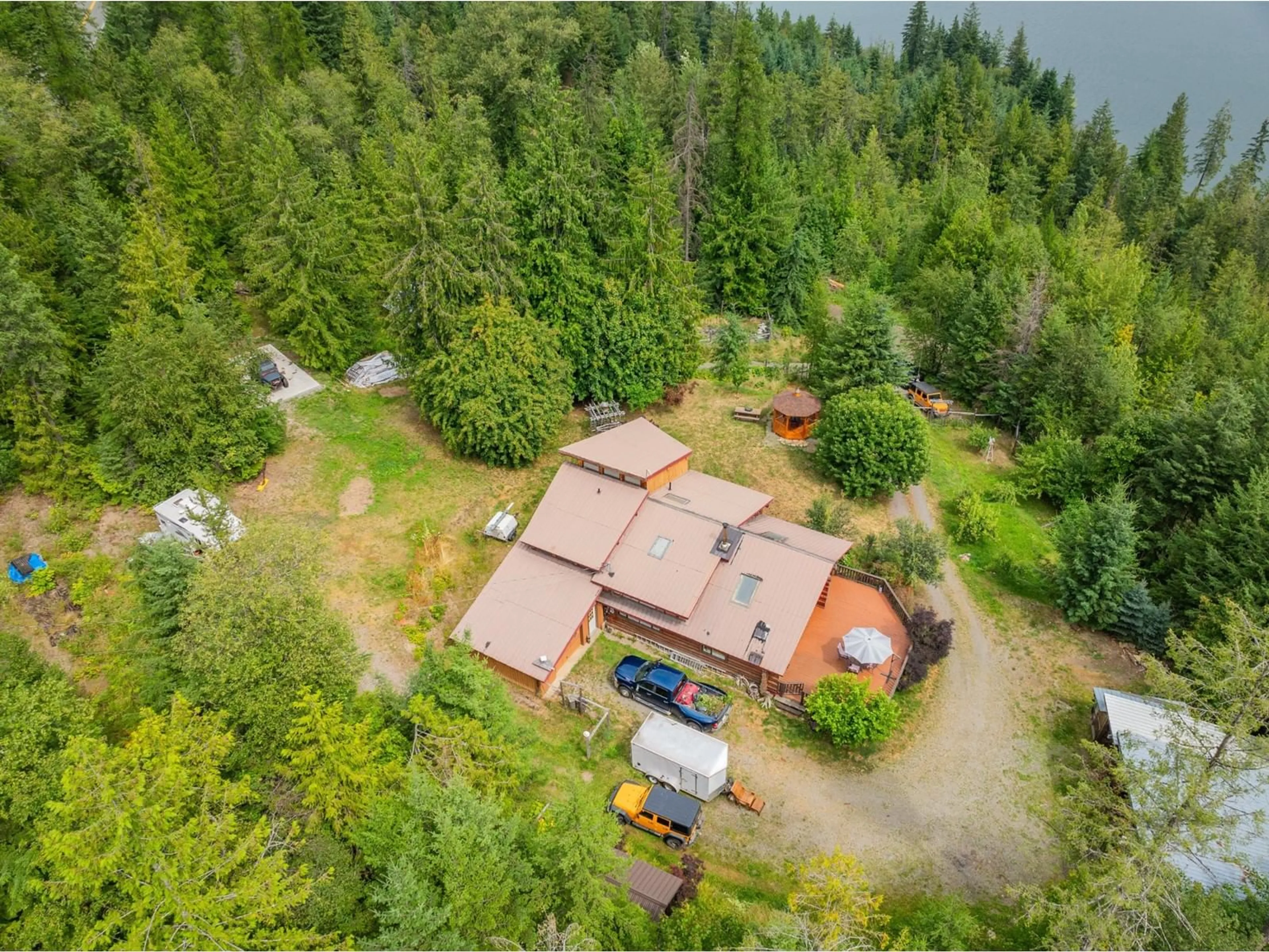 Frontside or backside of a home, cottage for 9413 SHUTTY BENCH Road, Kaslo British Columbia V0G1M0