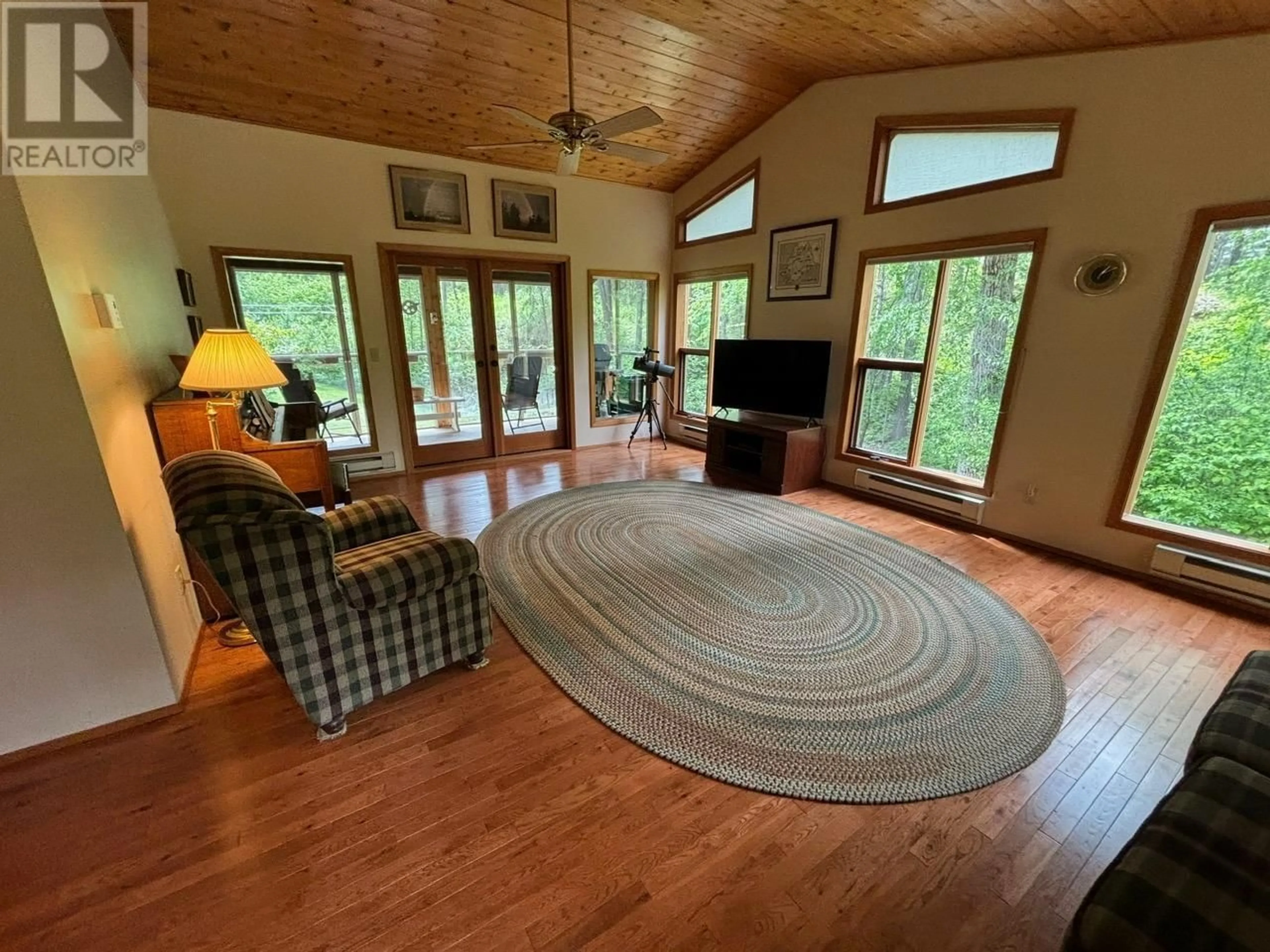 Living room with furniture, unknown for 1980 SNOWBALL CREEK ROAD, Grand Forks British Columbia V0H1H1