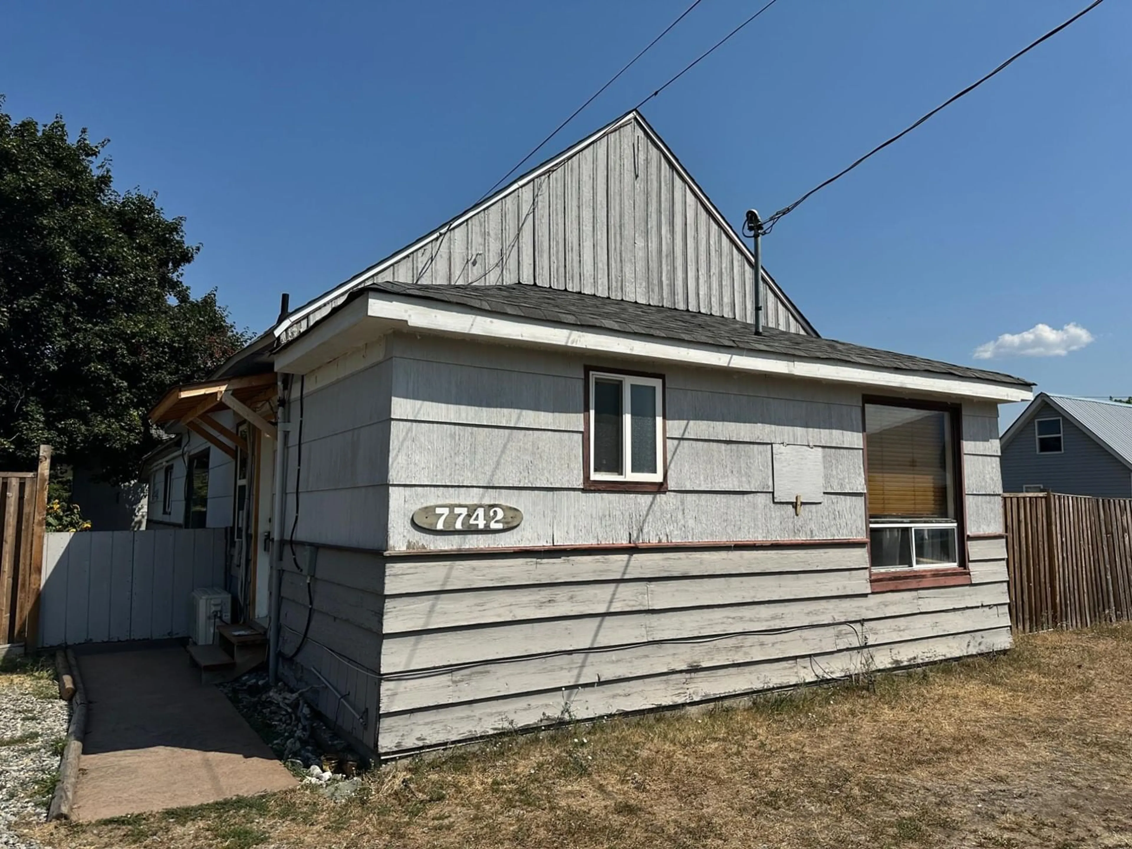 Frontside or backside of a home, the front or back of building for 7742 22ND Street, Grand Forks British Columbia V0H1H2