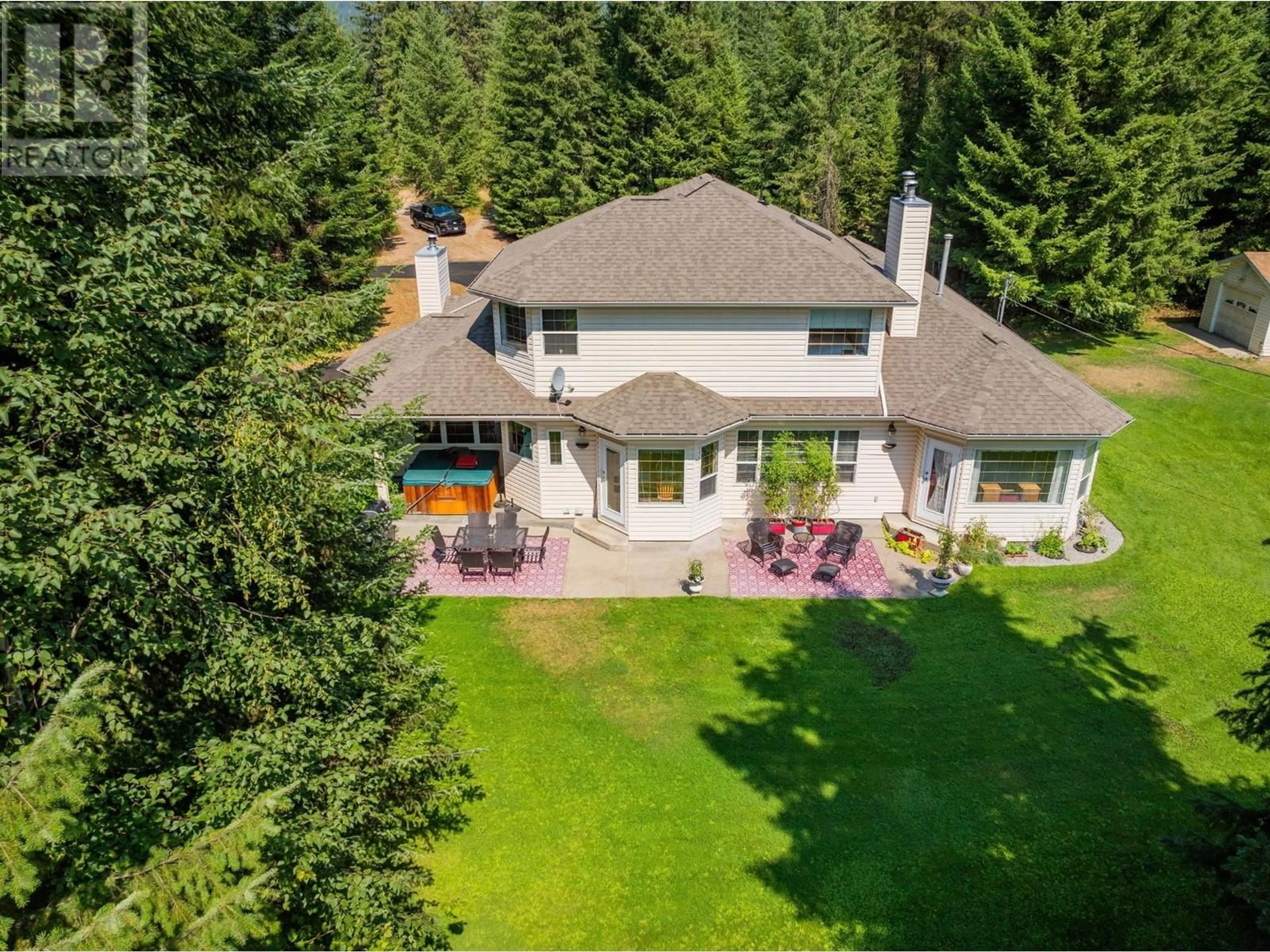 A pic from outside/outdoor area/front of a property/back of a property/a pic from drone, unknown for 2718 OSACHOFF ROAD, South Slocan British Columbia V1N2C0