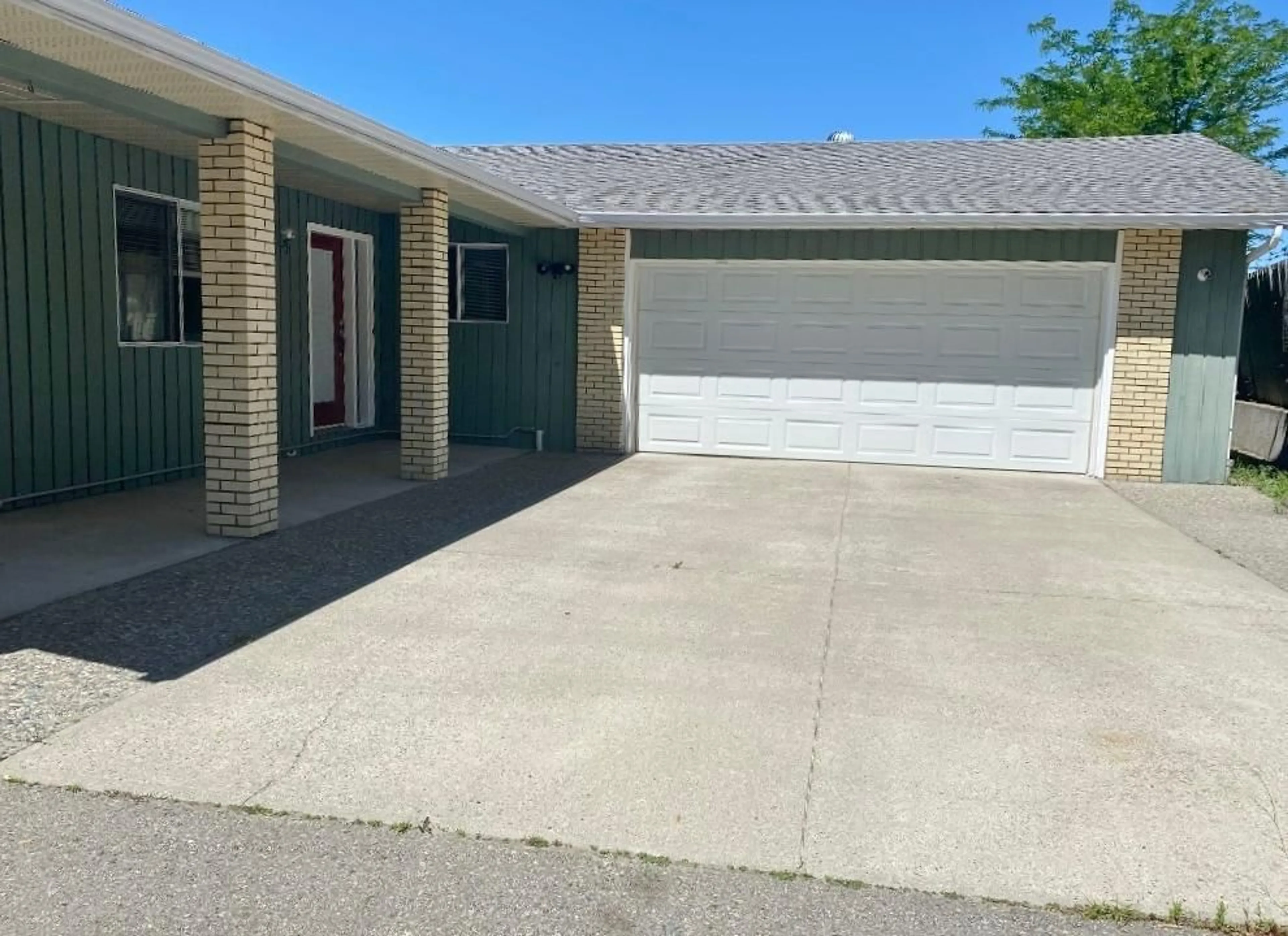 Frontside or backside of a home, the street view for 7437 VALLEY HEIGHTS Drive, Grand Forks British Columbia V0H1H0