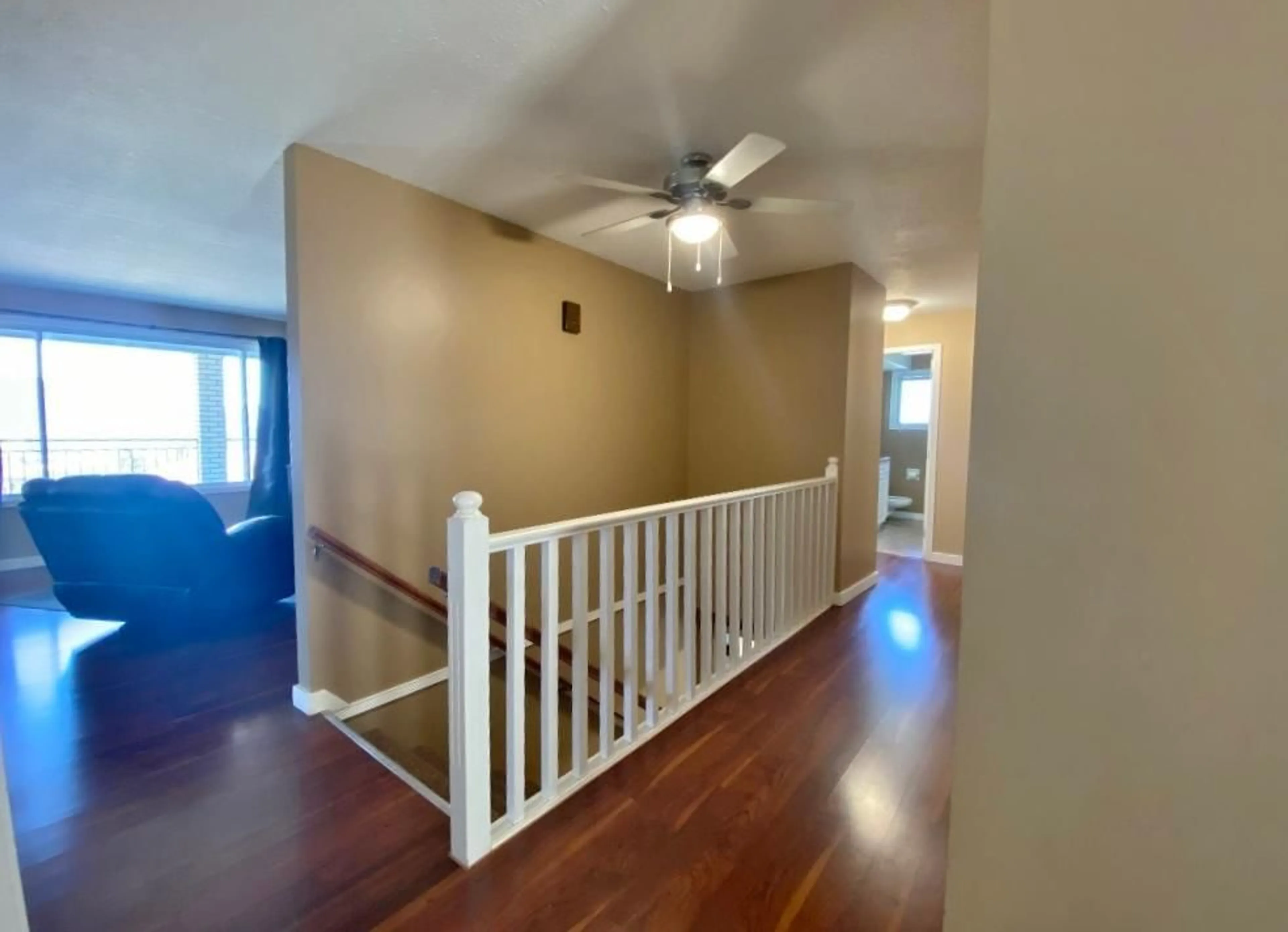 Indoor entryway, wood floors for 7437 VALLEY HEIGHTS Drive, Grand Forks British Columbia V0H1H0