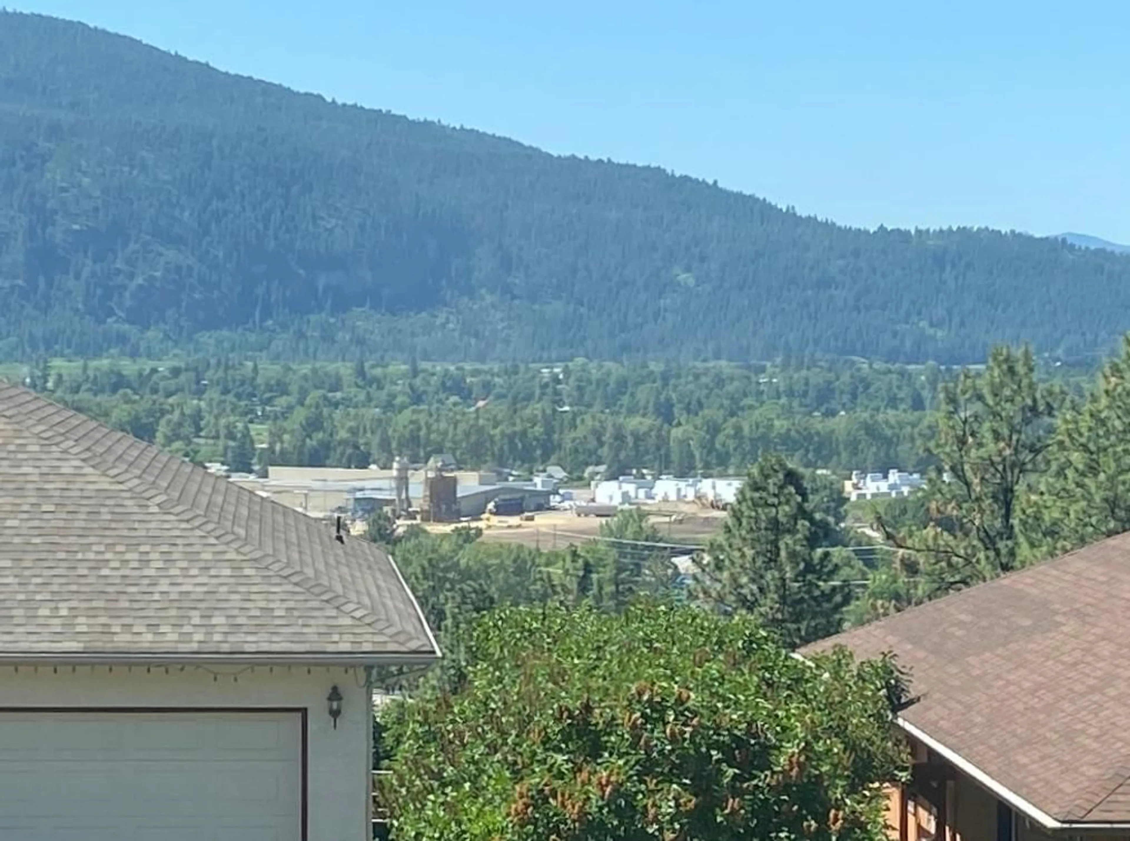 Frontside or backside of a home, the view of mountain for 7437 VALLEY HEIGHTS Drive, Grand Forks British Columbia V0H1H0