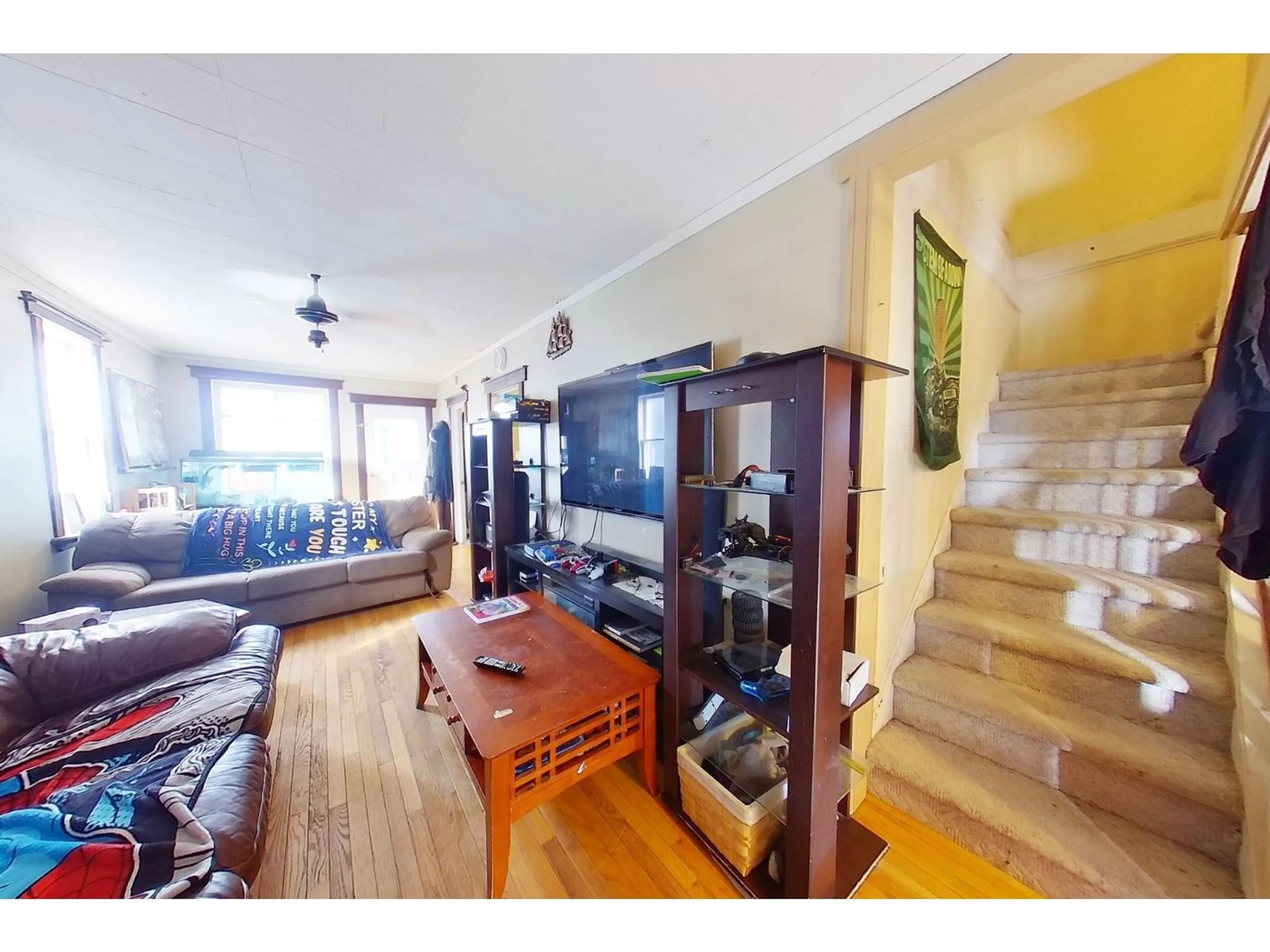 Living room, wood floors for 713 5TH  S Street, Cranbrook British Columbia V1C1J9