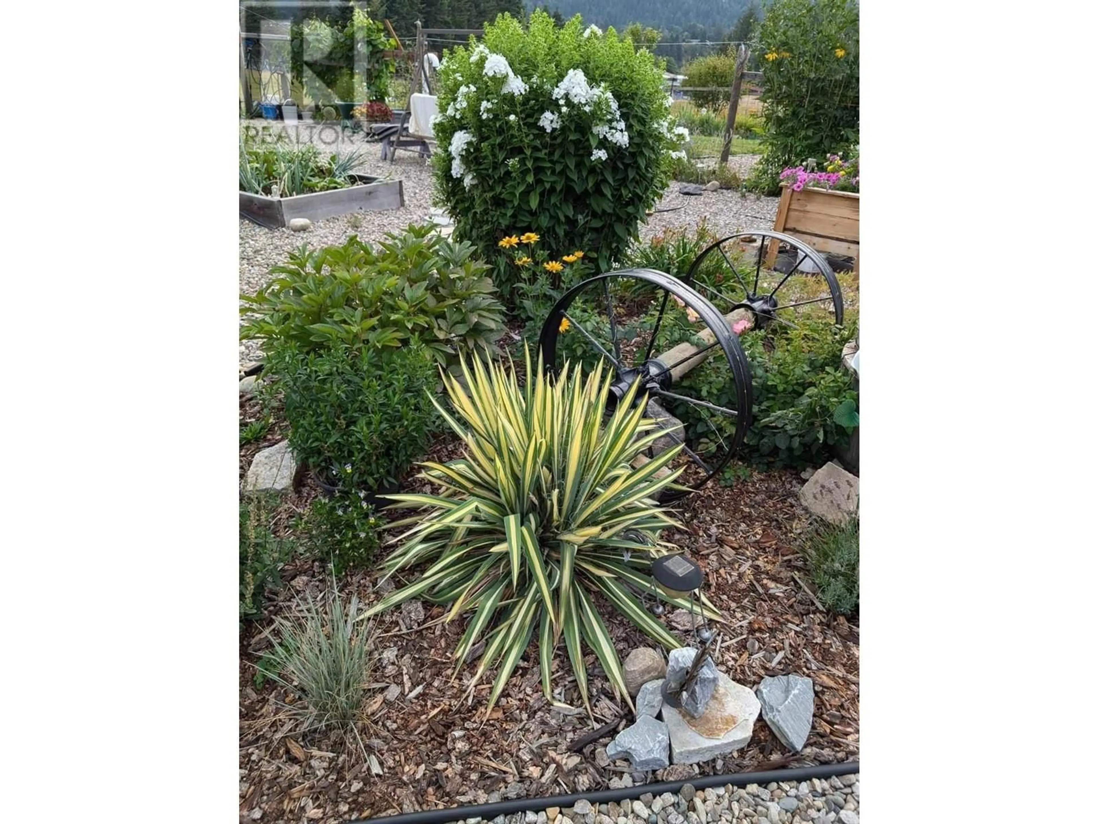 Unknown for 948 BRIDGEVIEW ROAD, Castlegar British Columbia V1N4K9