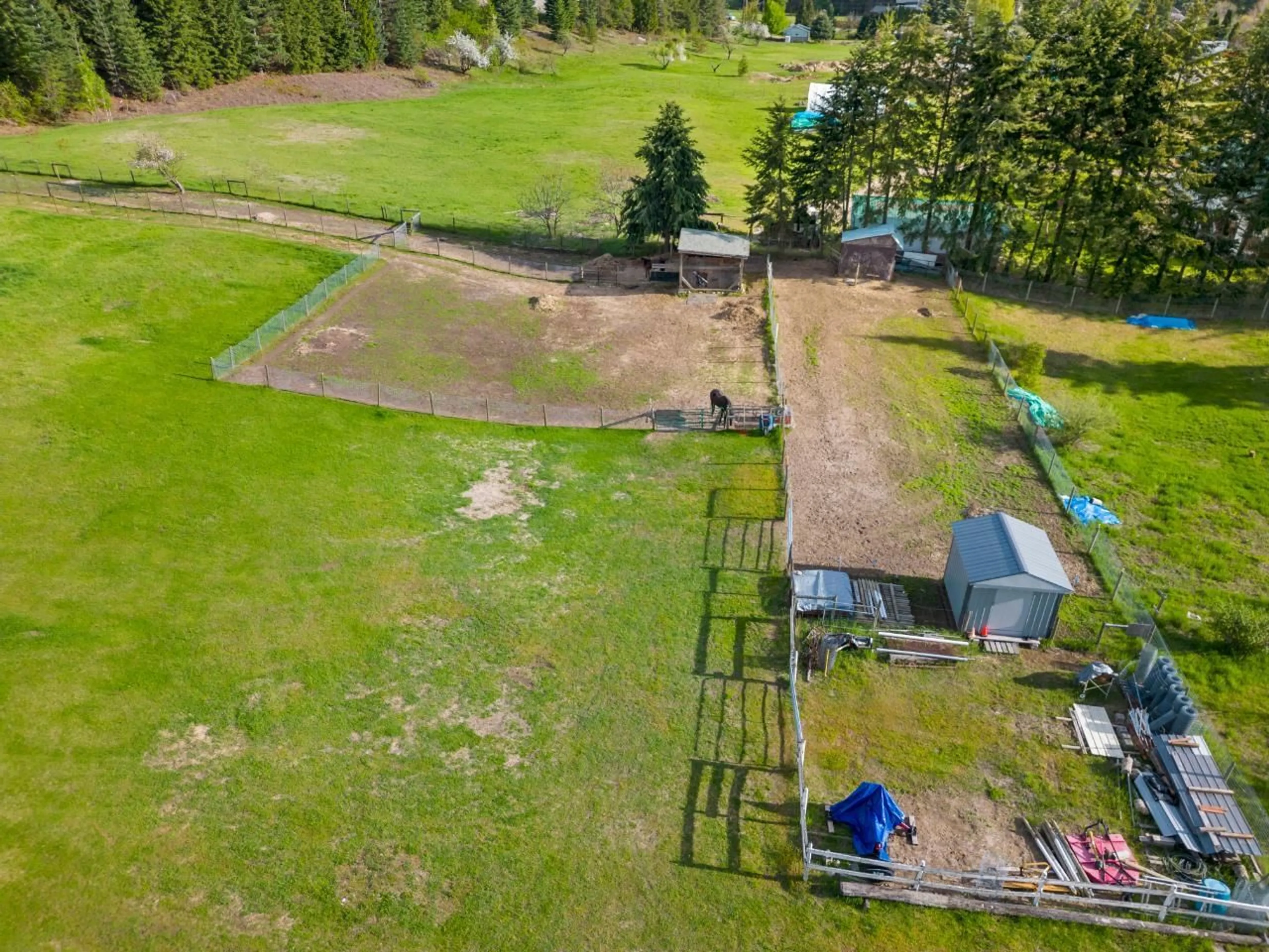 Shed for 948 BRIDGEVIEW Road, Castlegar British Columbia V1N4K9