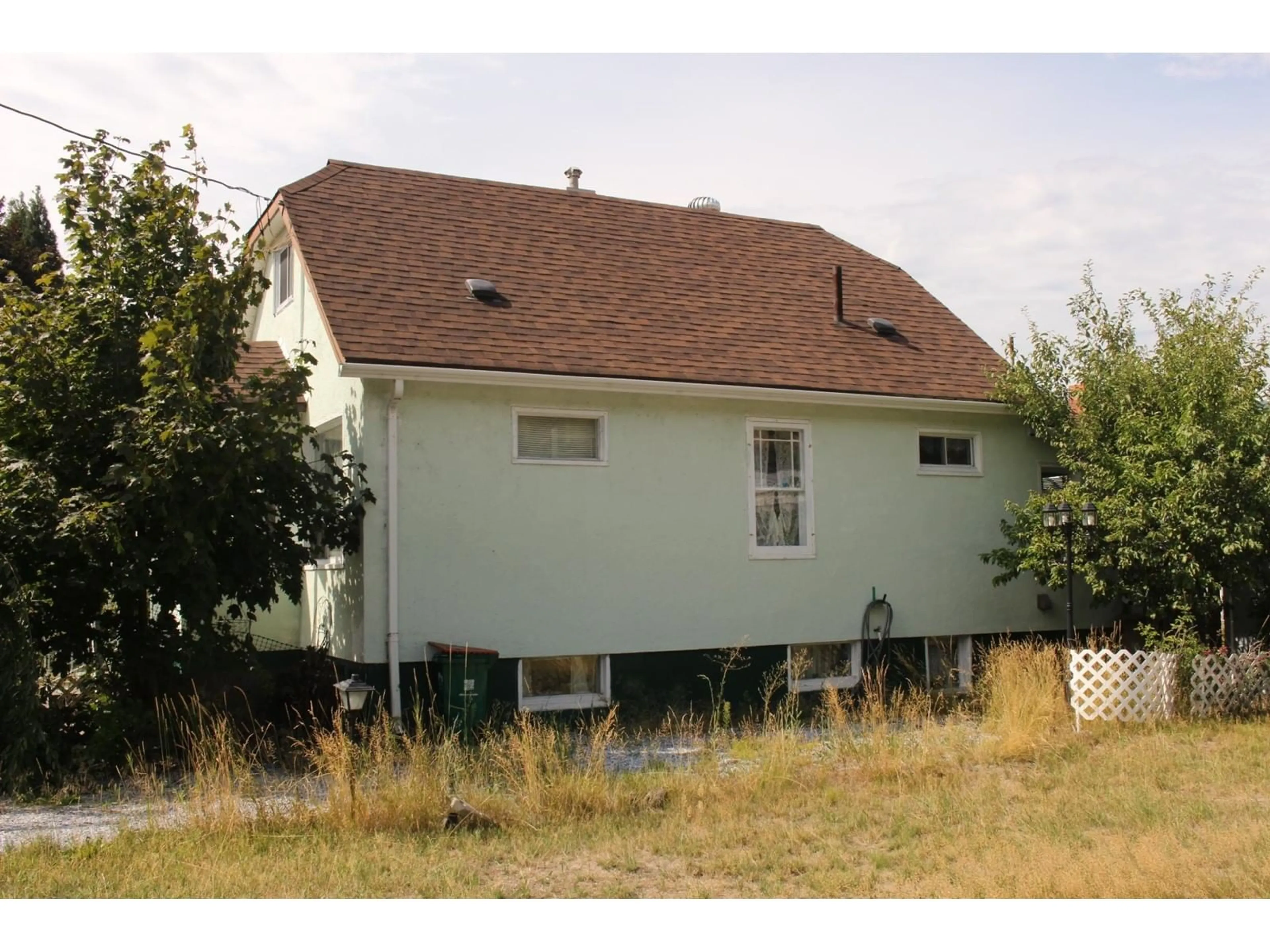 Frontside or backside of a home, cottage for 1889 BOWSER Street, Trail British Columbia V1R2Z5