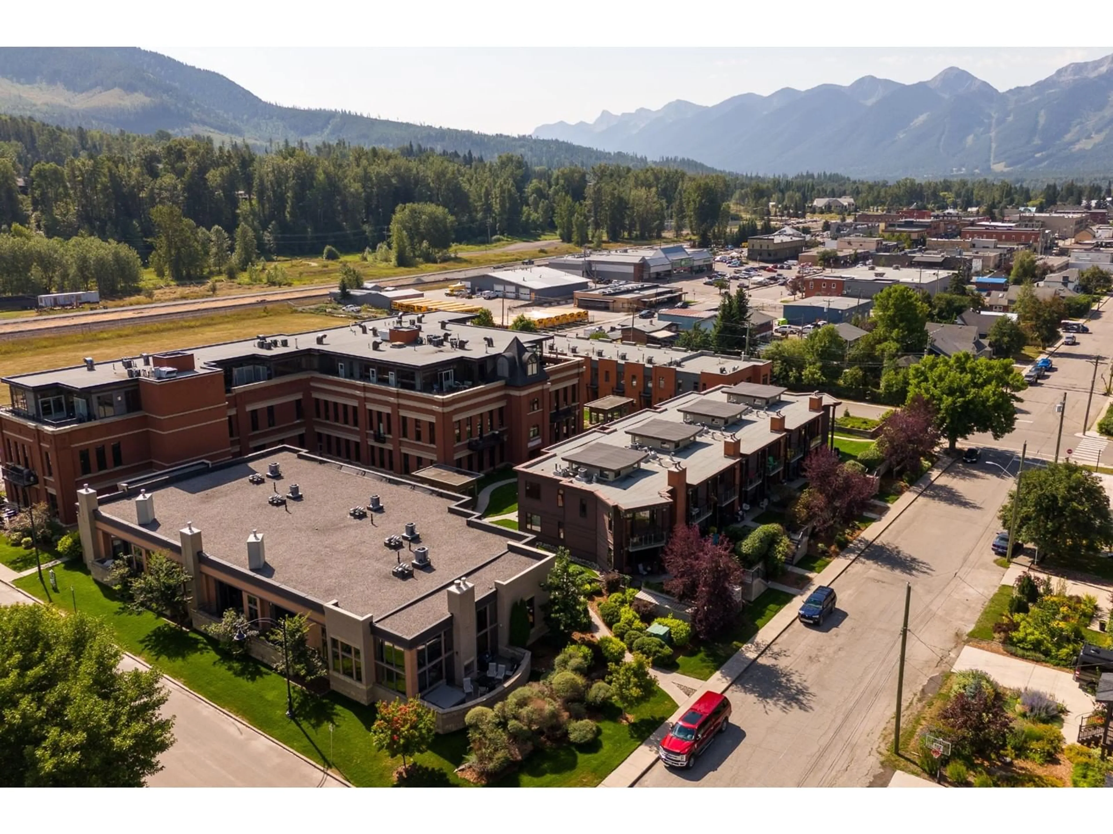 A pic from exterior of the house or condo, the front or back of building for 901 2ND Avenue Unit# 105C, Fernie British Columbia V0B1M0