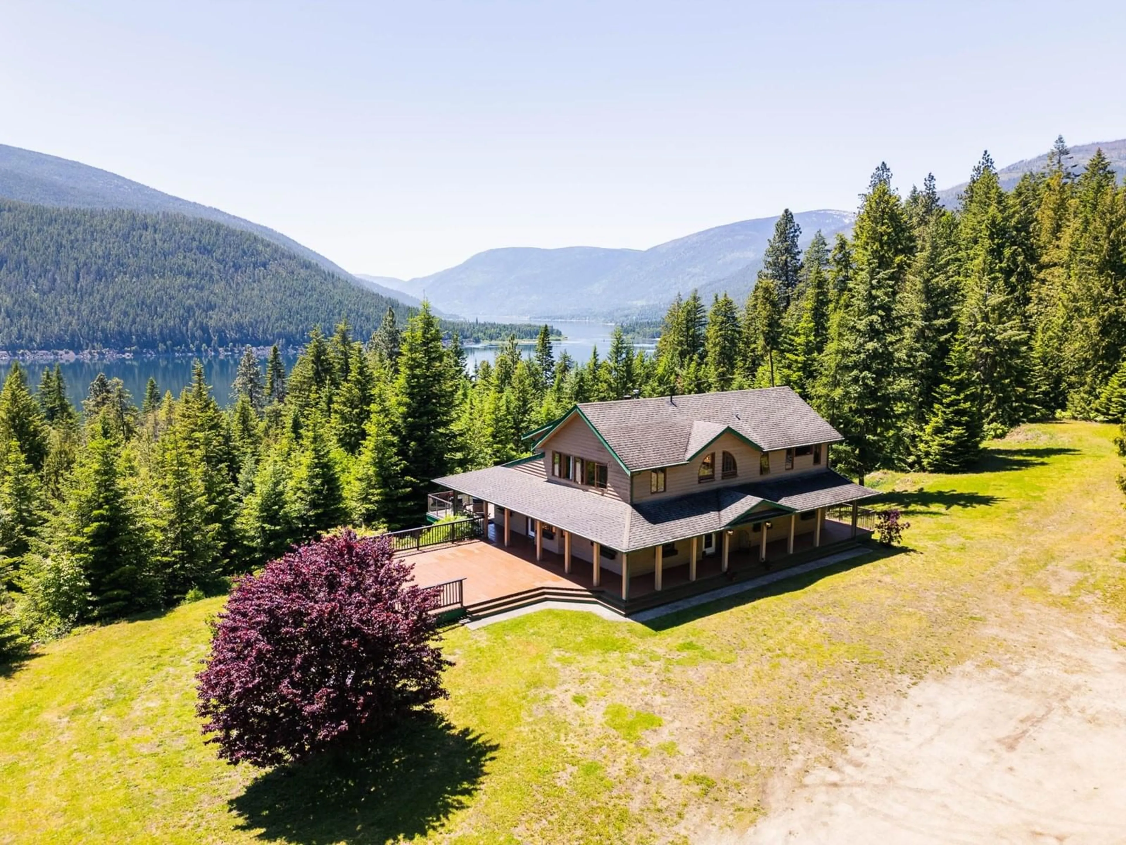 Frontside or backside of a home, cottage for 4625 CRESCENT VIEW Drive, Nelson British Columbia V1L6N3