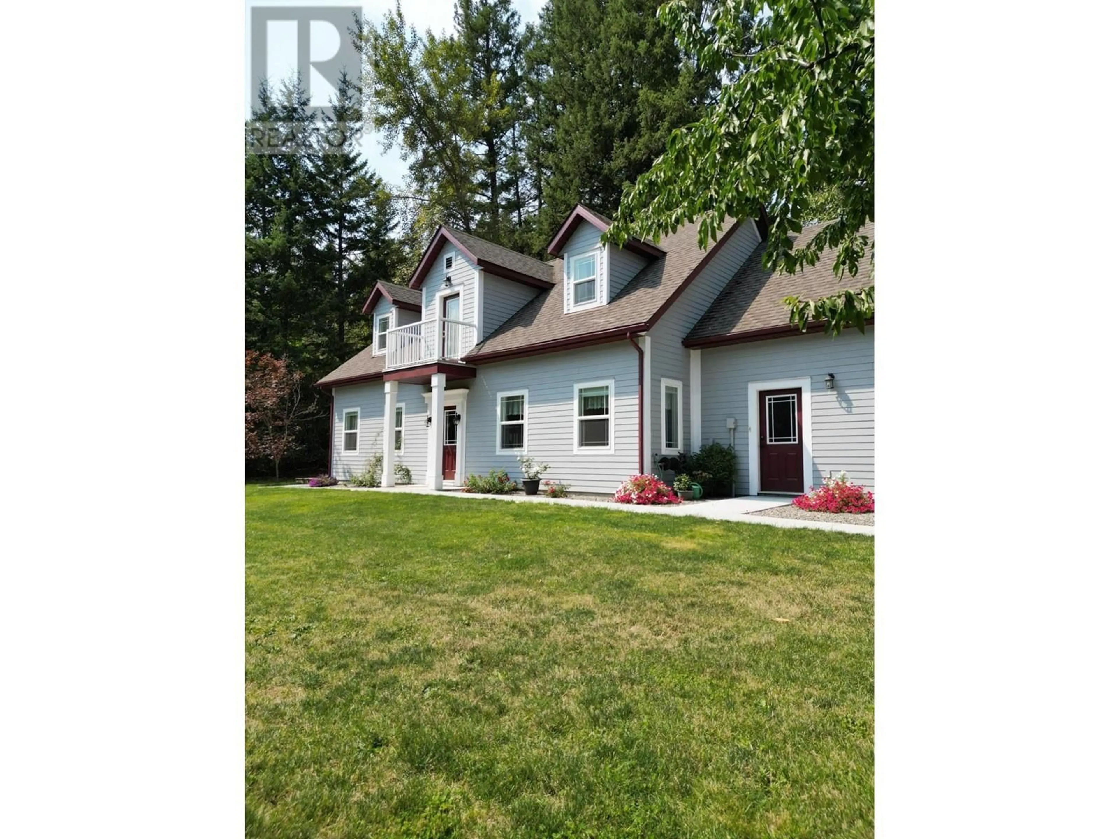 Home with vinyl exterior material, street for 4004 3 HIGHWAY, Erickson British Columbia V0B1K0