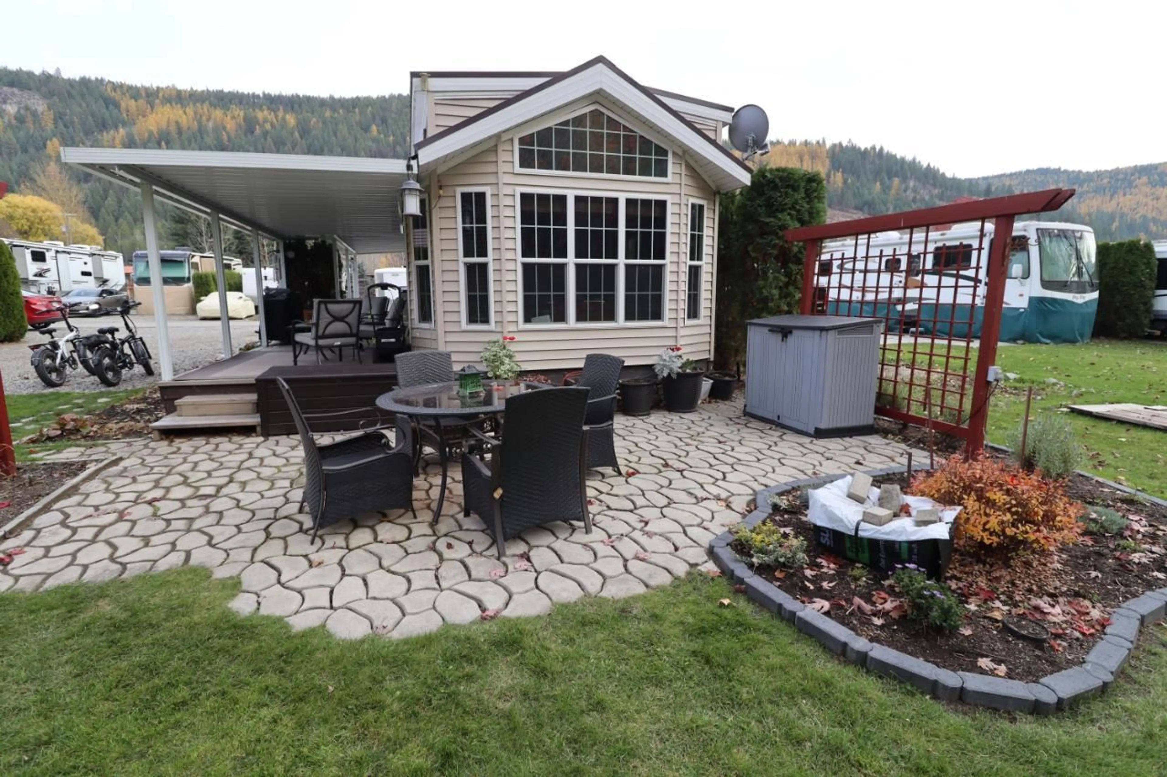 Patio, cottage for 321 COPPER  N Avenue Unit# 55, Greenwood British Columbia V0H1J0