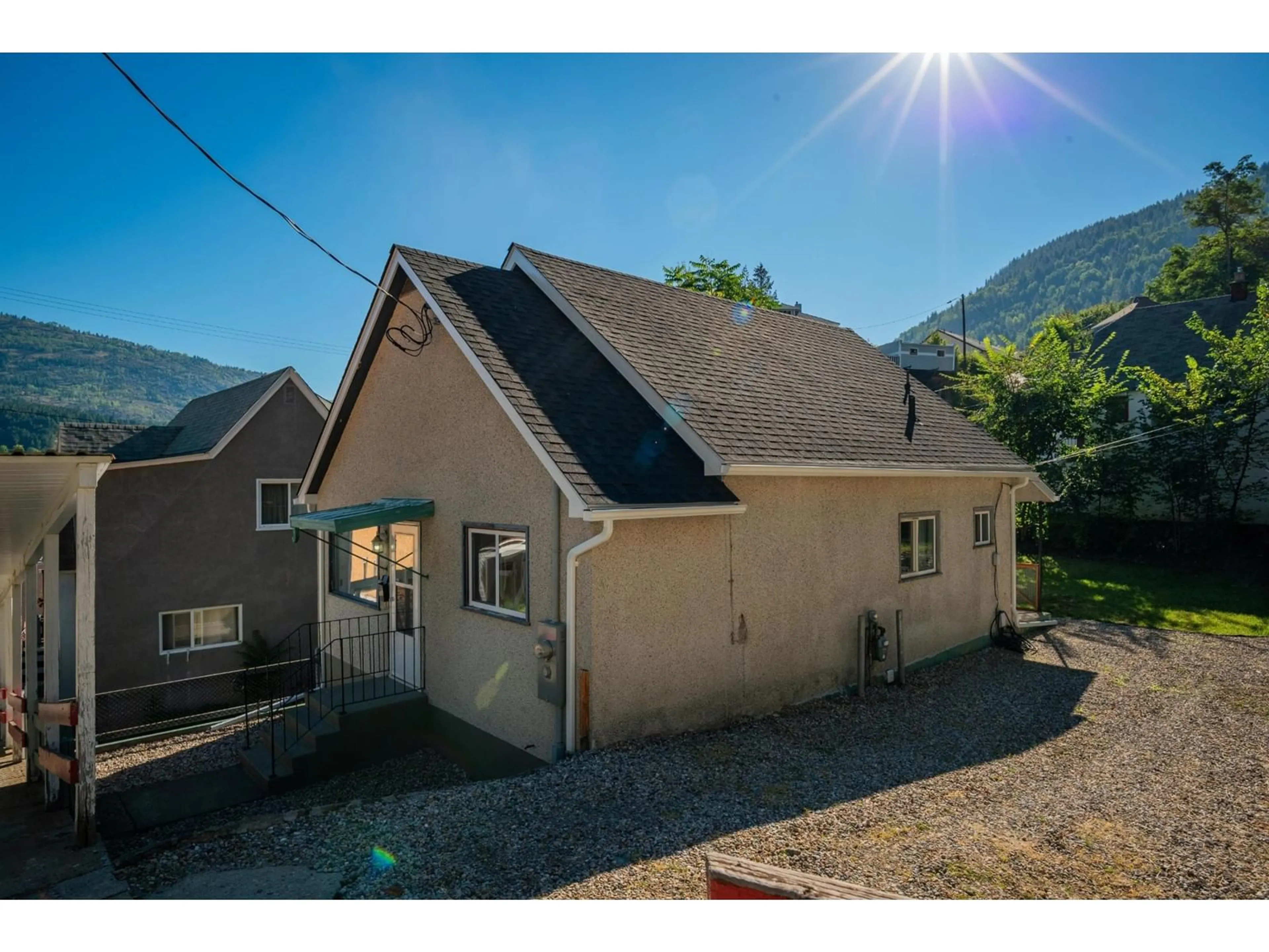 Frontside or backside of a home, cottage for 710 SPOKANE Street, Trail British Columbia V1R3W2