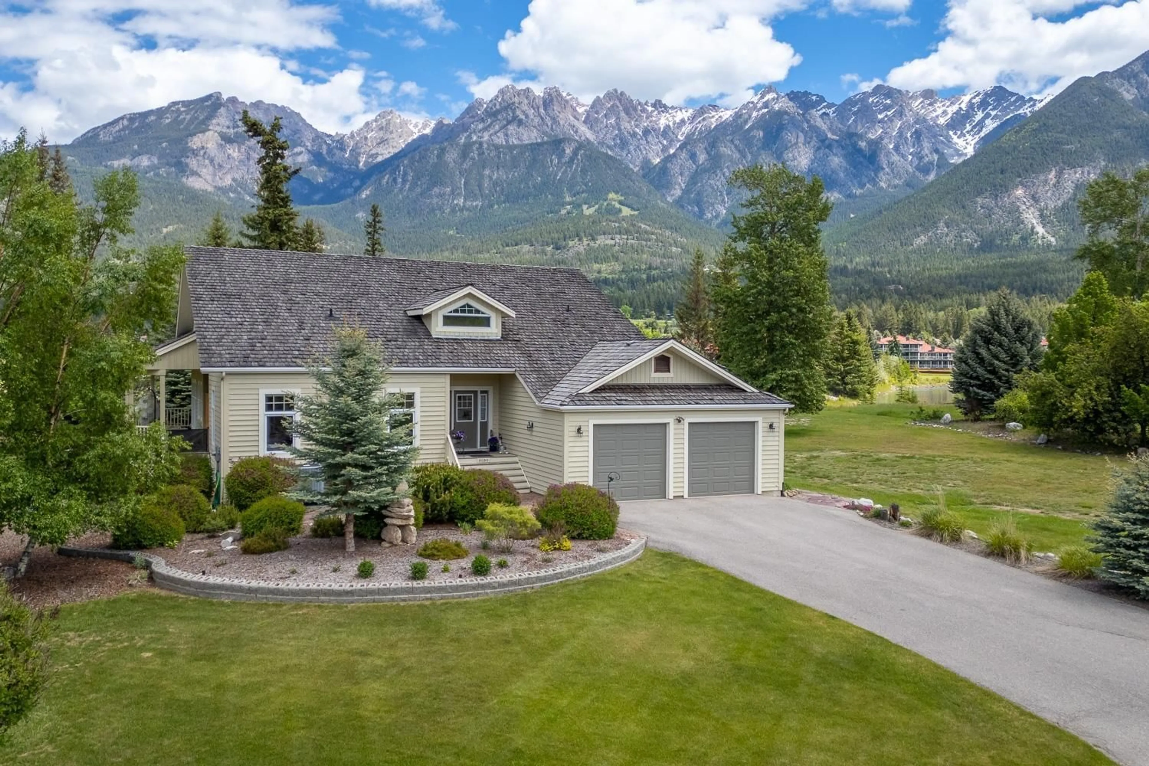 Frontside or backside of a home, cottage for 5090 RIVERSIDE Drive, Fairmont Hot Springs British Columbia V0B1L1