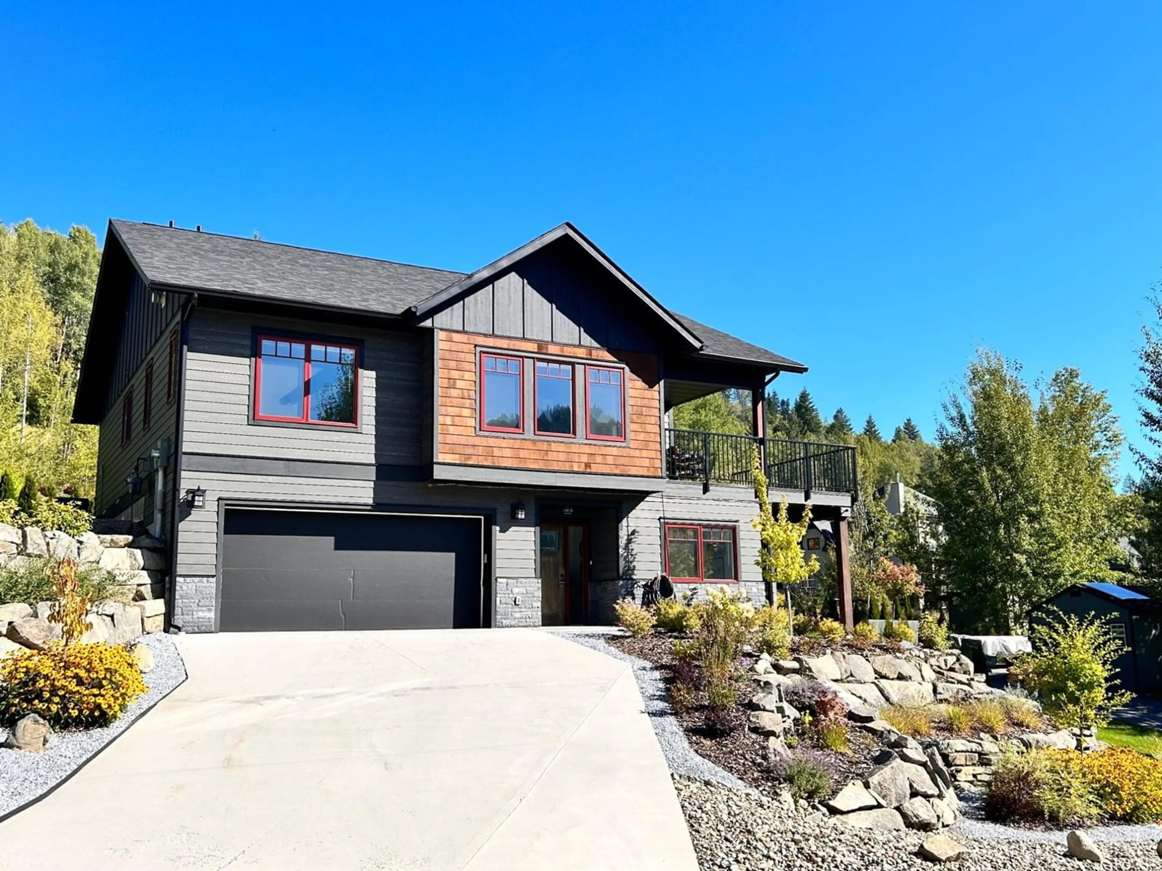 Frontside or backside of a home, cottage for 908 REDSTONE Drive, Rossland British Columbia V0G1Y0